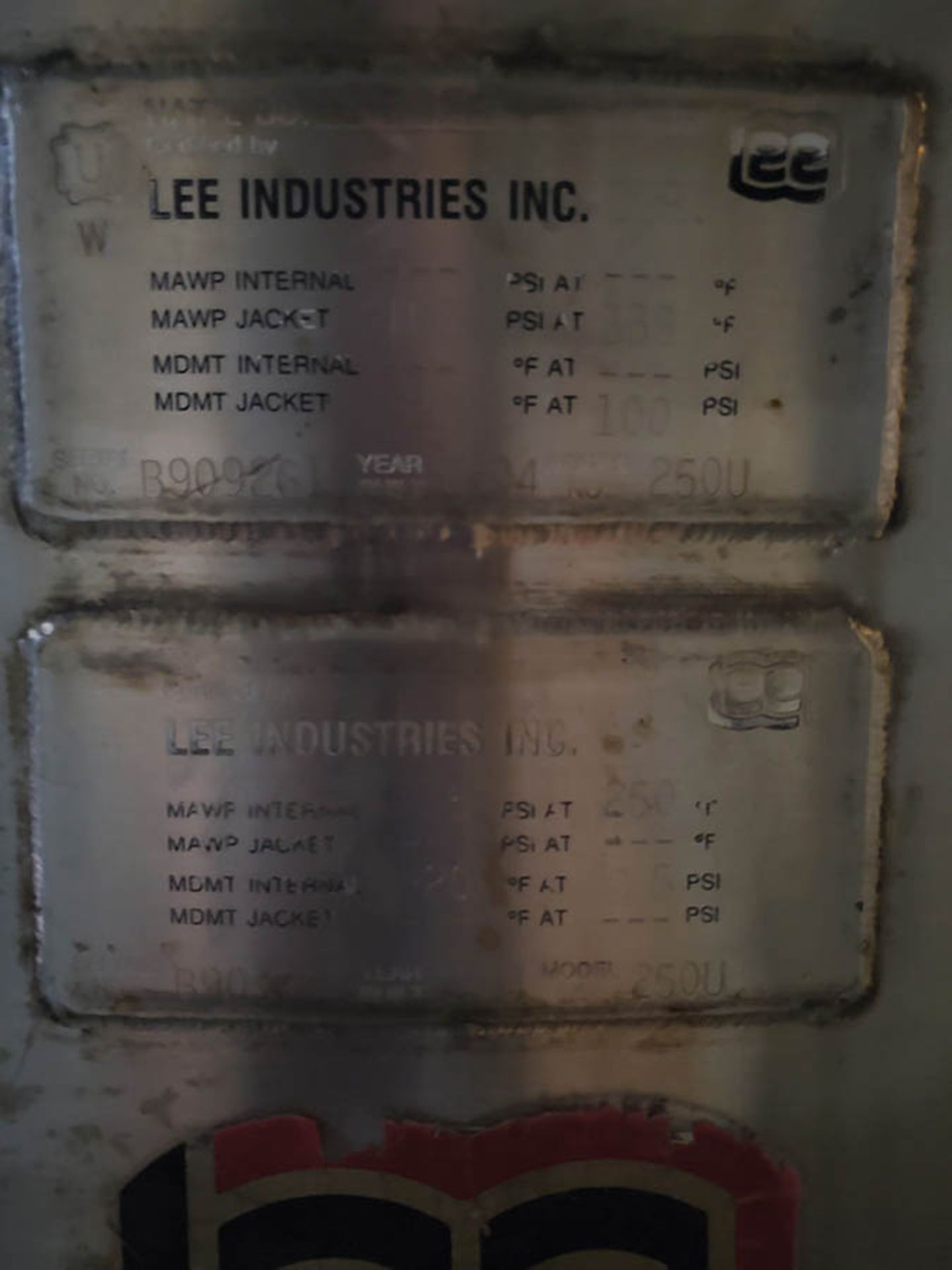 LEE 250 GALLON STAINLESS STEEL VESSEL - Image 4 of 9