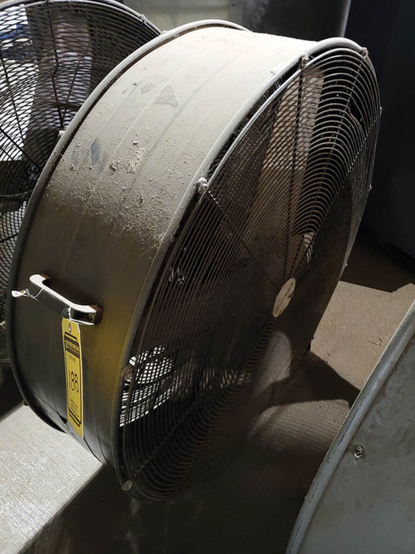 MAXESS 42'' FLOOR BARREL FAN