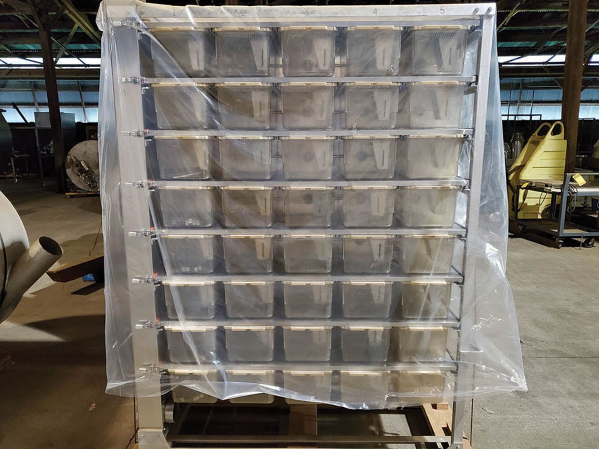 PALLET OF LAB MOUSE HABITATS, (1) SECTION PER SKID, (80) UNITS PER SECTION, WATER LINE TO EACH CAGE, - Image 2 of 4