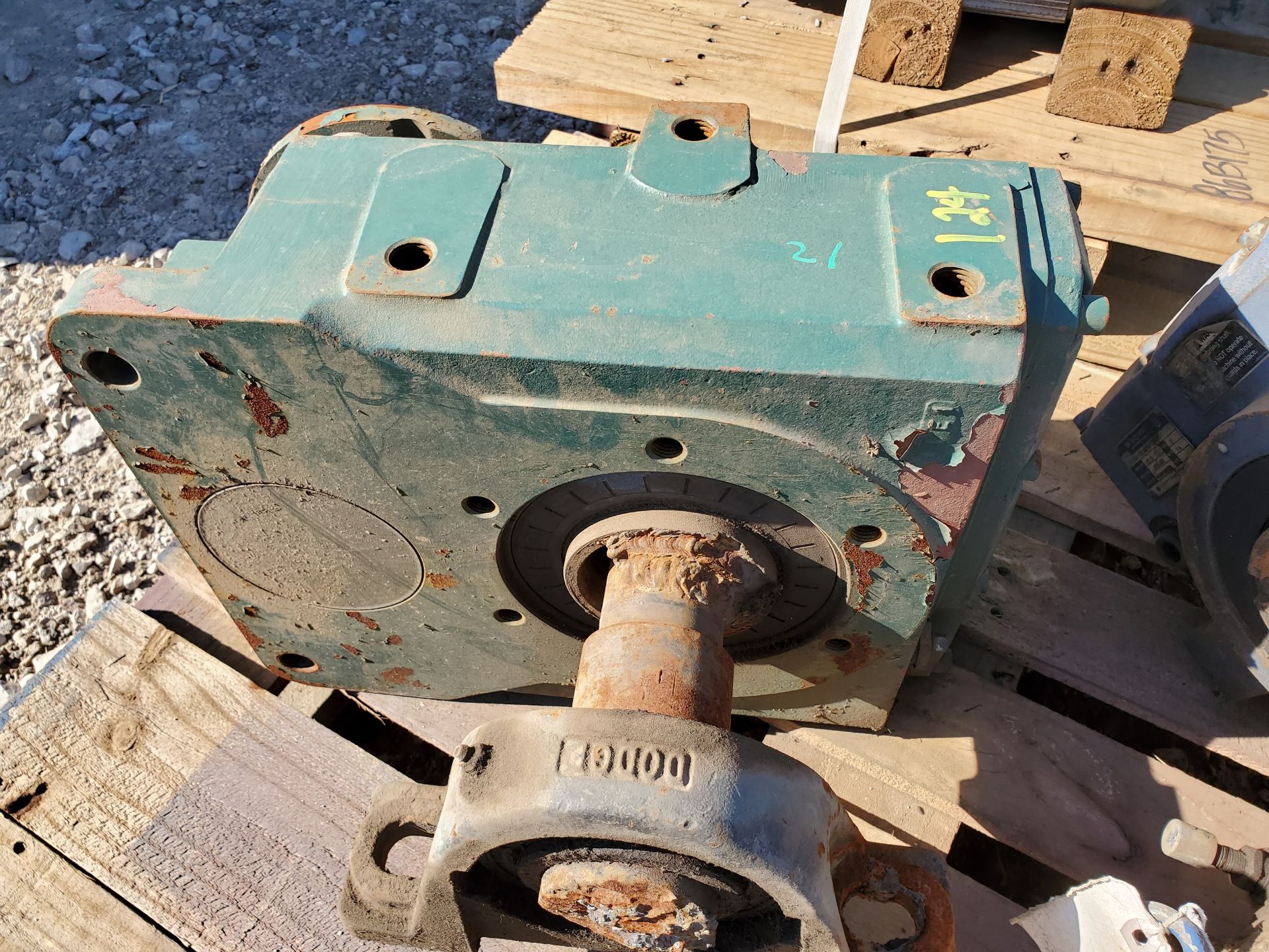 (2) PALLETS OF ASSORTED GEAR BOXES, REDUCERS AND MOTORS - Image 11 of 14