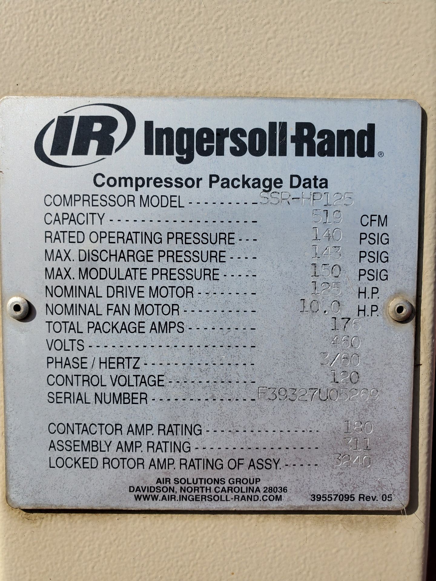 INGERSOLL-RAND 125 HP GEAR DRIVEN AIR COMPRESSOR, MODEL SSR-HP125, 519 CFM, 150 PSIG, 3 PH/60H - Image 7 of 14