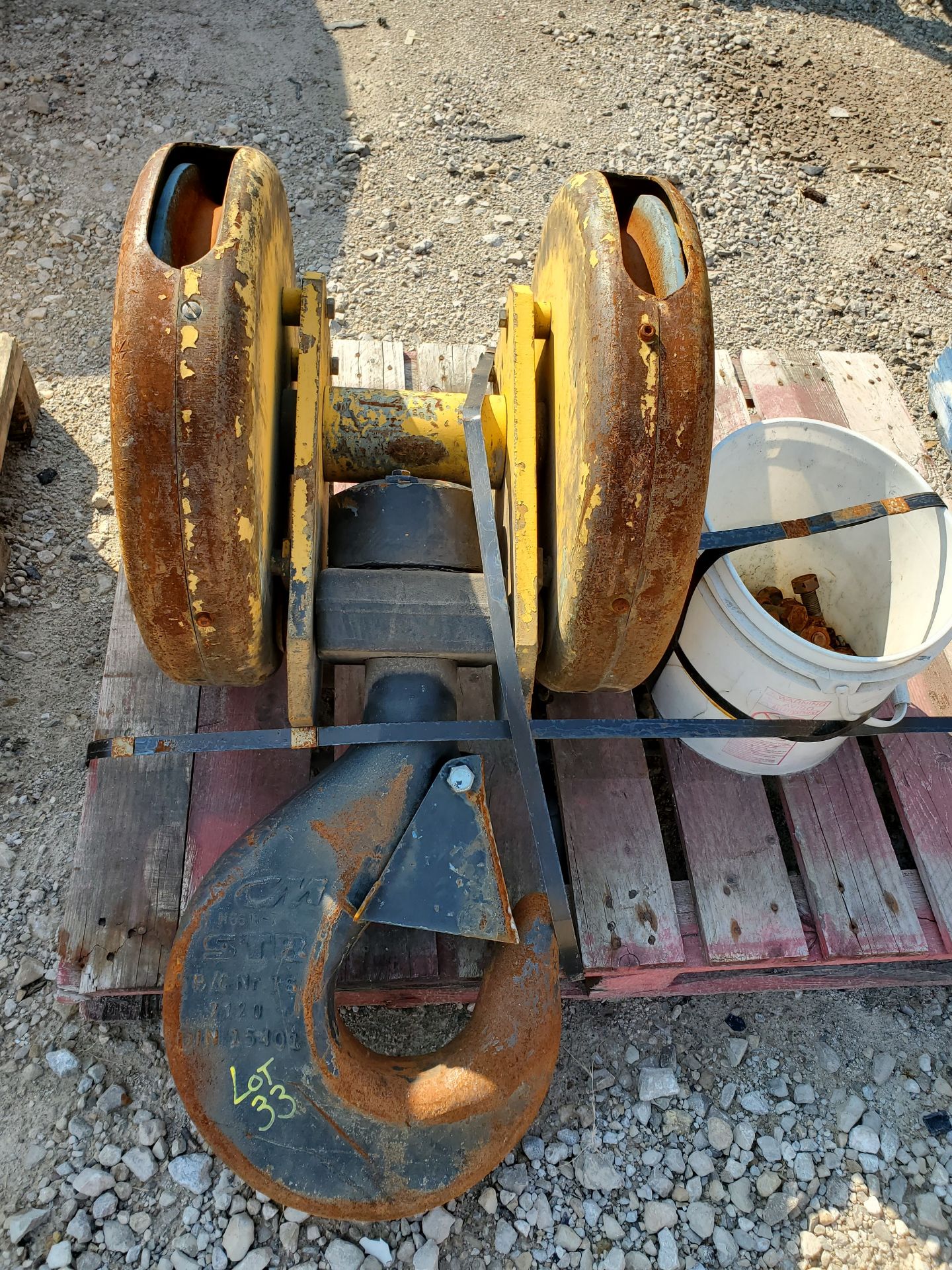 DEMAG 40-TON CRANE CABLE HOIST REEL BLOCK WITH CM STB HOOK