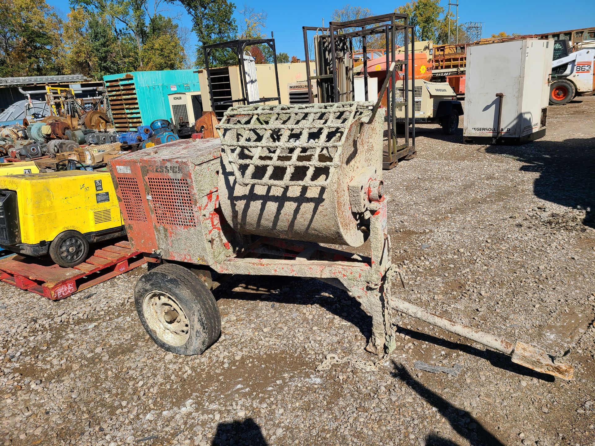 TRAILER MOUNTED CONCRETE MORTAR MIXER