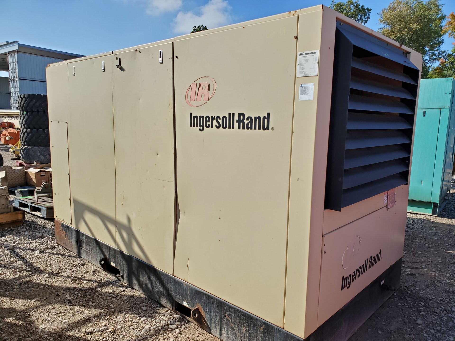 INGERSOLL-RAND 125 HP GEAR DRIVEN AIR COMPRESSOR, MODEL SSR-HP125, 519 CFM, 150 PSIG, 3 PH/60H - Image 6 of 14