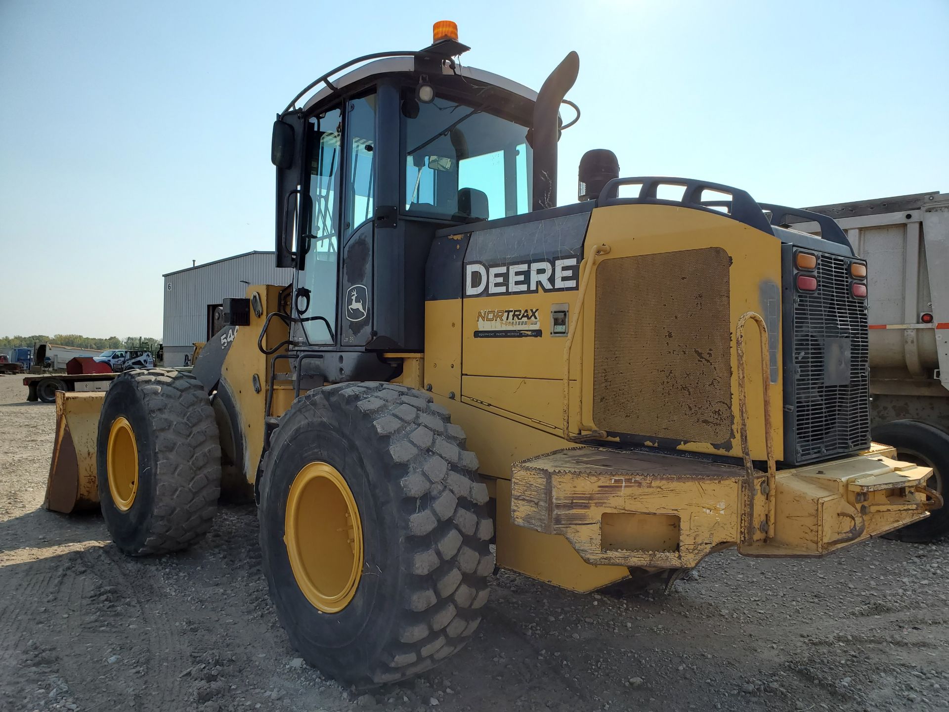 JOHN DEERE 544J ARTICULATING FRONT END LOADER WITH BUCKET, PNEUMATIC TIRES, PIN# DW544JZ604604, - Image 11 of 20