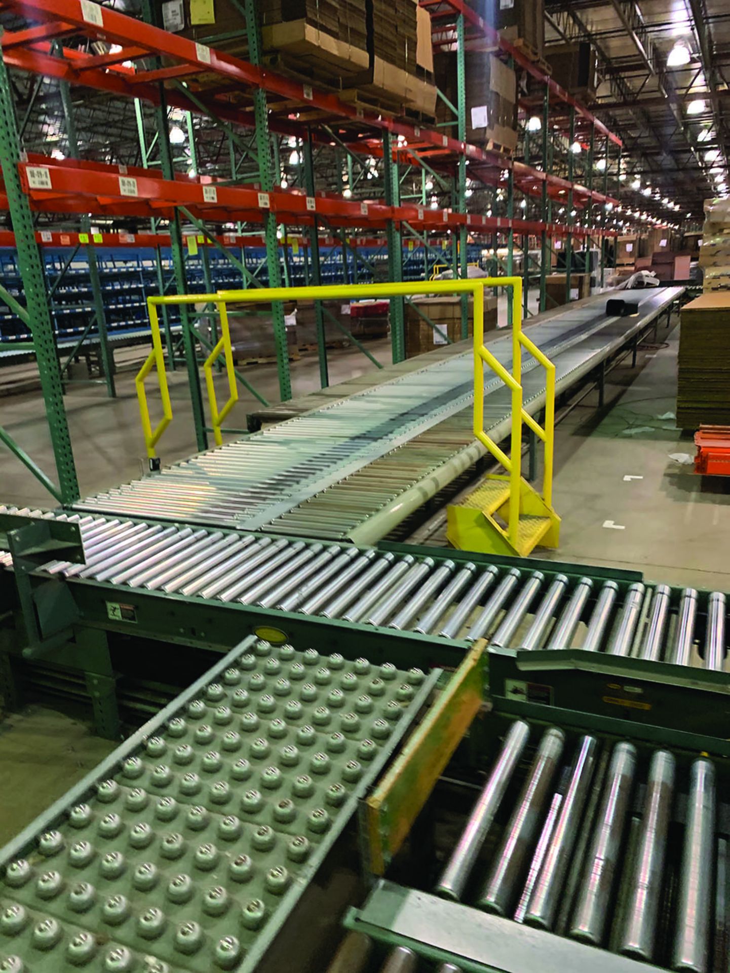 HYTROL POWER ROLLING CONVEYOR, VARIOUS WIDTH 36''-14'', WITH LASER SENSORS AND MULTIDIRECTIONAL - Image 4 of 13