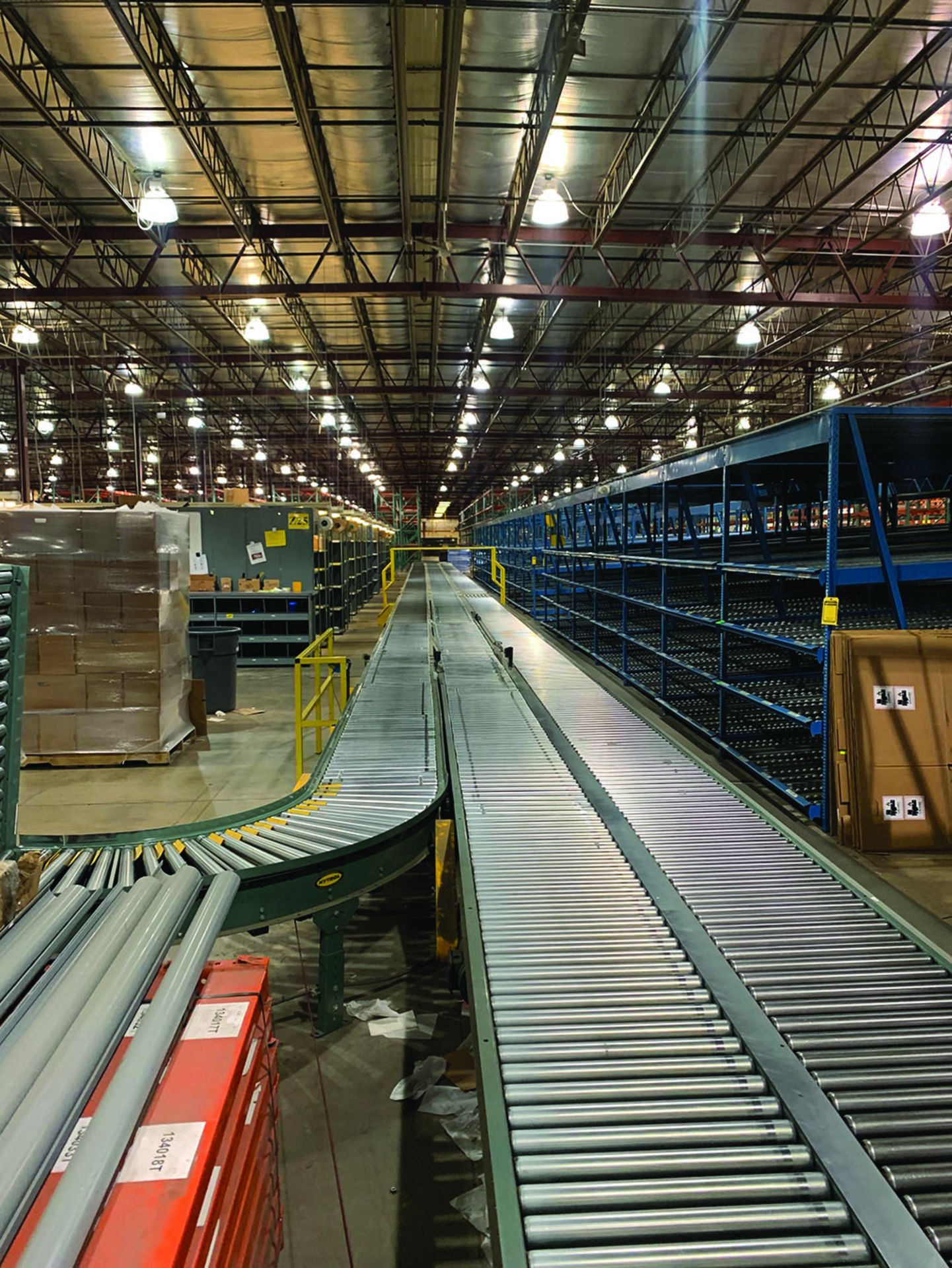 HYTROL POWER ROLLING CONVEYOR, VARIOUS WIDTH 36''-14'', WITH LASER SENSORS AND MULTIDIRECTIONAL - Image 7 of 13