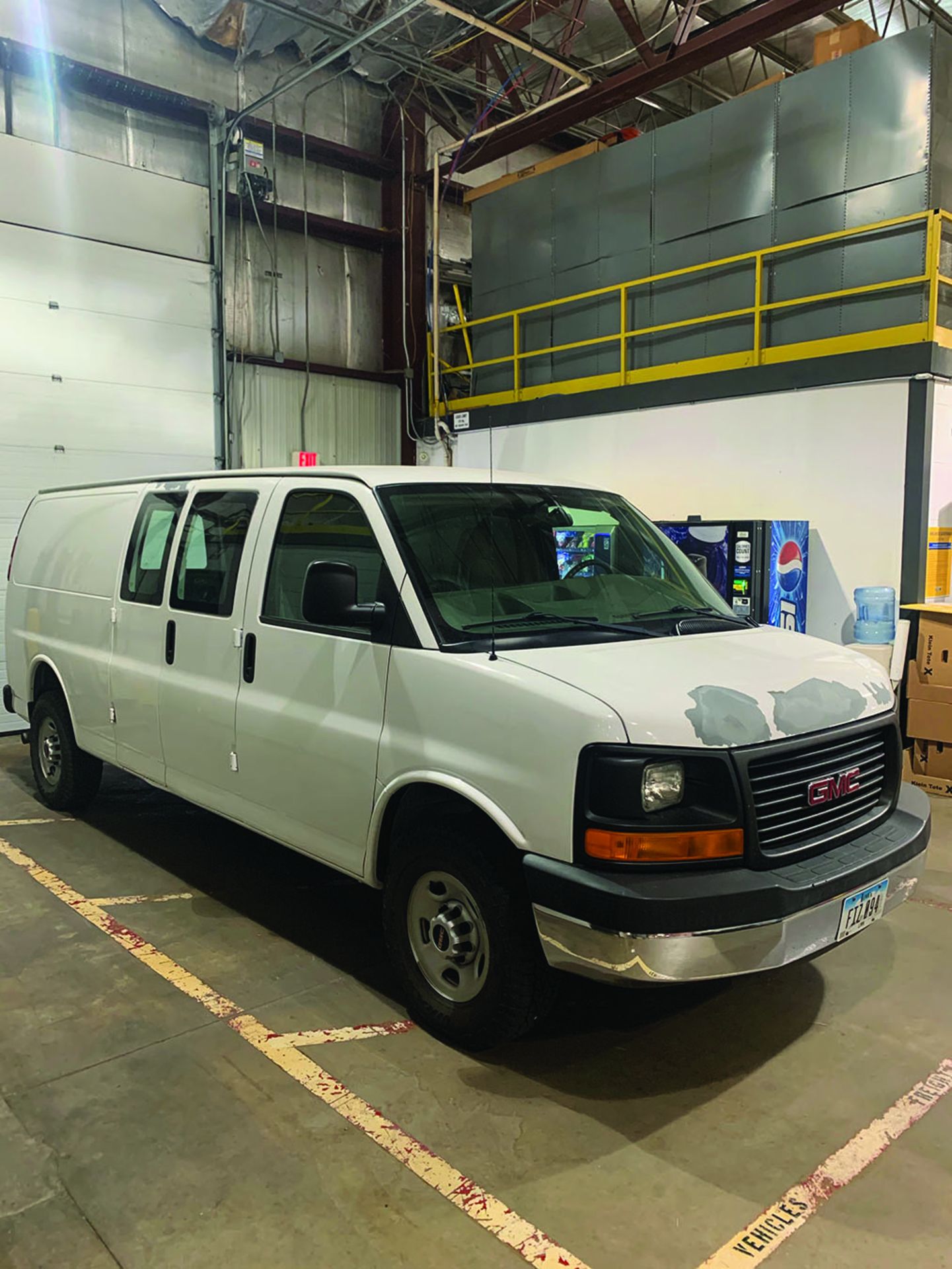 2006 GMC PANEL VAN, 2-WD, VIN 1GTHG39U671132299, 35,804 MILES - Image 2 of 4