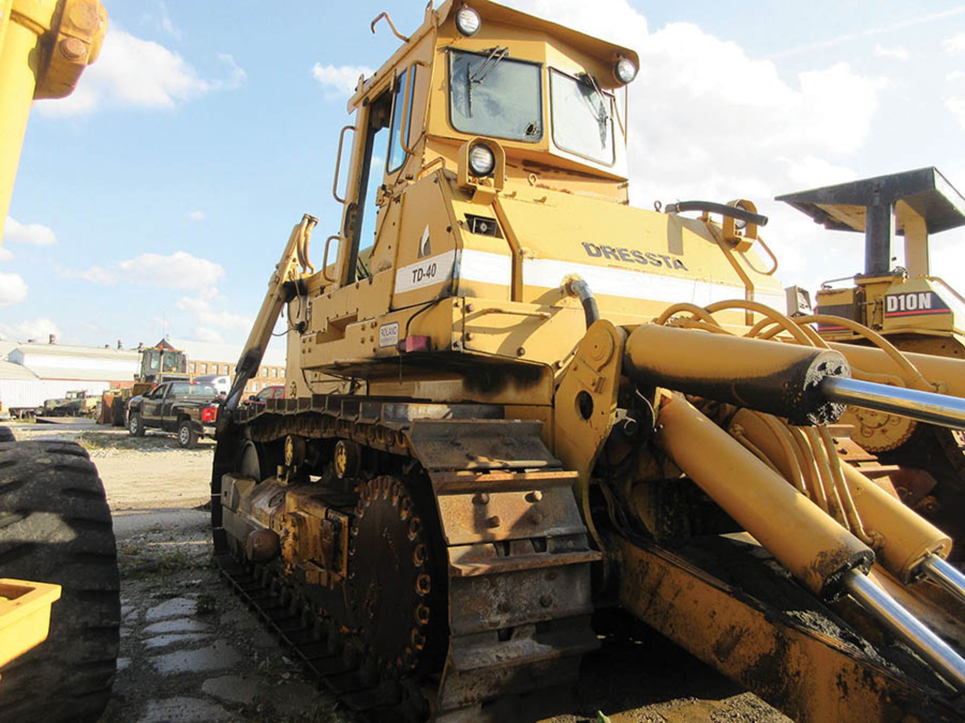 DRESSTA TD40 DOZER, INTERNATIONAL-HOUGH DRESSER INDUSTRIES INC., S/N 73203, 19,280 HRS., ENCLOSED - Image 6 of 28