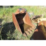 42'' EXCAVATOR BUCKET