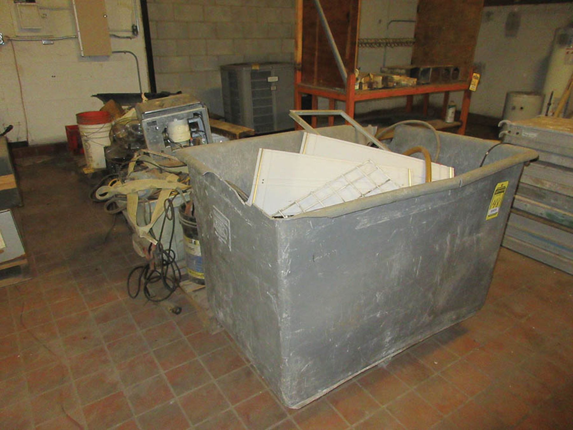 (3) PALLETS AND PLASTIC TOTE W/ AIR FILTERS, SUBMERSIBLE PUMP, WATER FOUNTAIN, OTHER MISC.