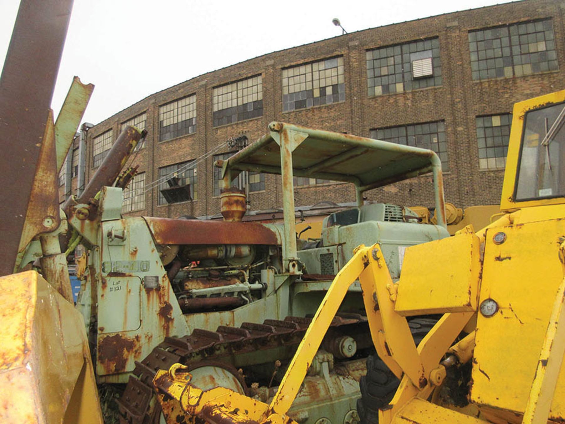 TEREX 82-40 DA T DOZER, V-8 DETROIT DIESEL, 24'' W. TRACK, S/N 56490, 140'' W. BLADE, GW DUAL - Image 13 of 13