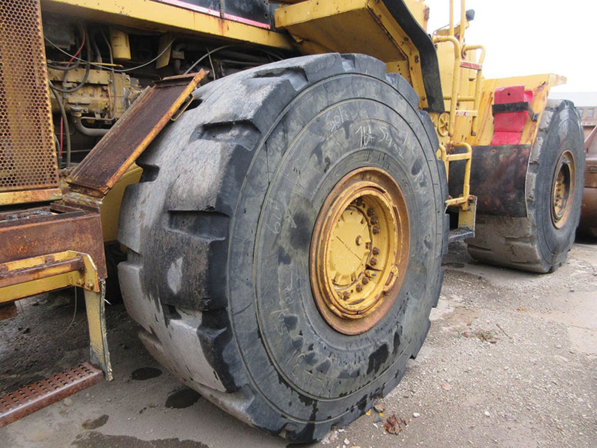 CATERPILLAR 980F SERIES II WHEEL LOADER, 29.5 - 25 TIRES, 132'' W. BUCKET, PIN# 8JN00784, 3406 - Image 9 of 19