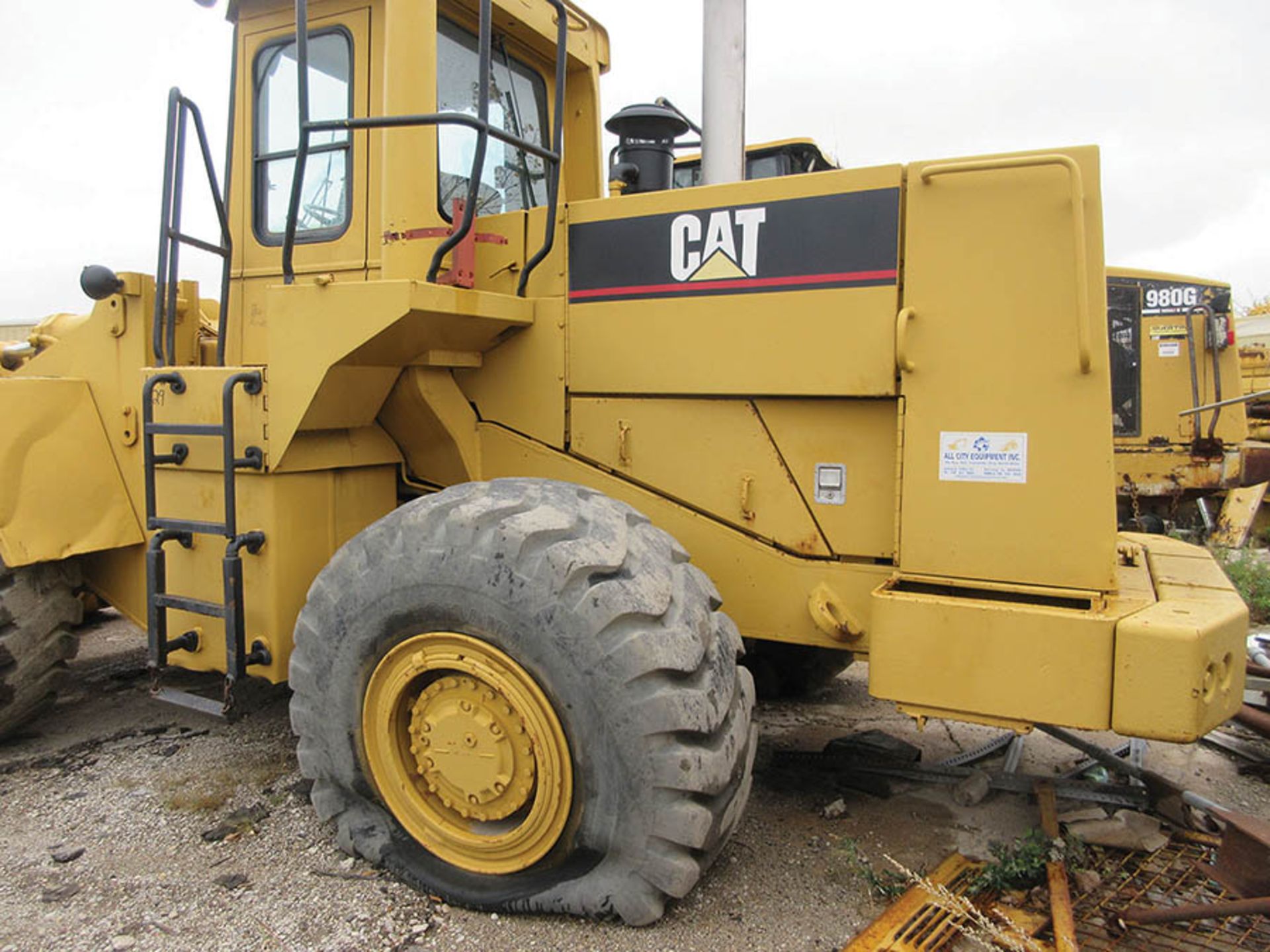 CATERPILLAR 966D WHEEL LOADER, 23.5-25 TIRES, 119'' BUCKET, S/N 99Y00113, 3306 ENGINE, S/N 3Z4535, - Image 10 of 19