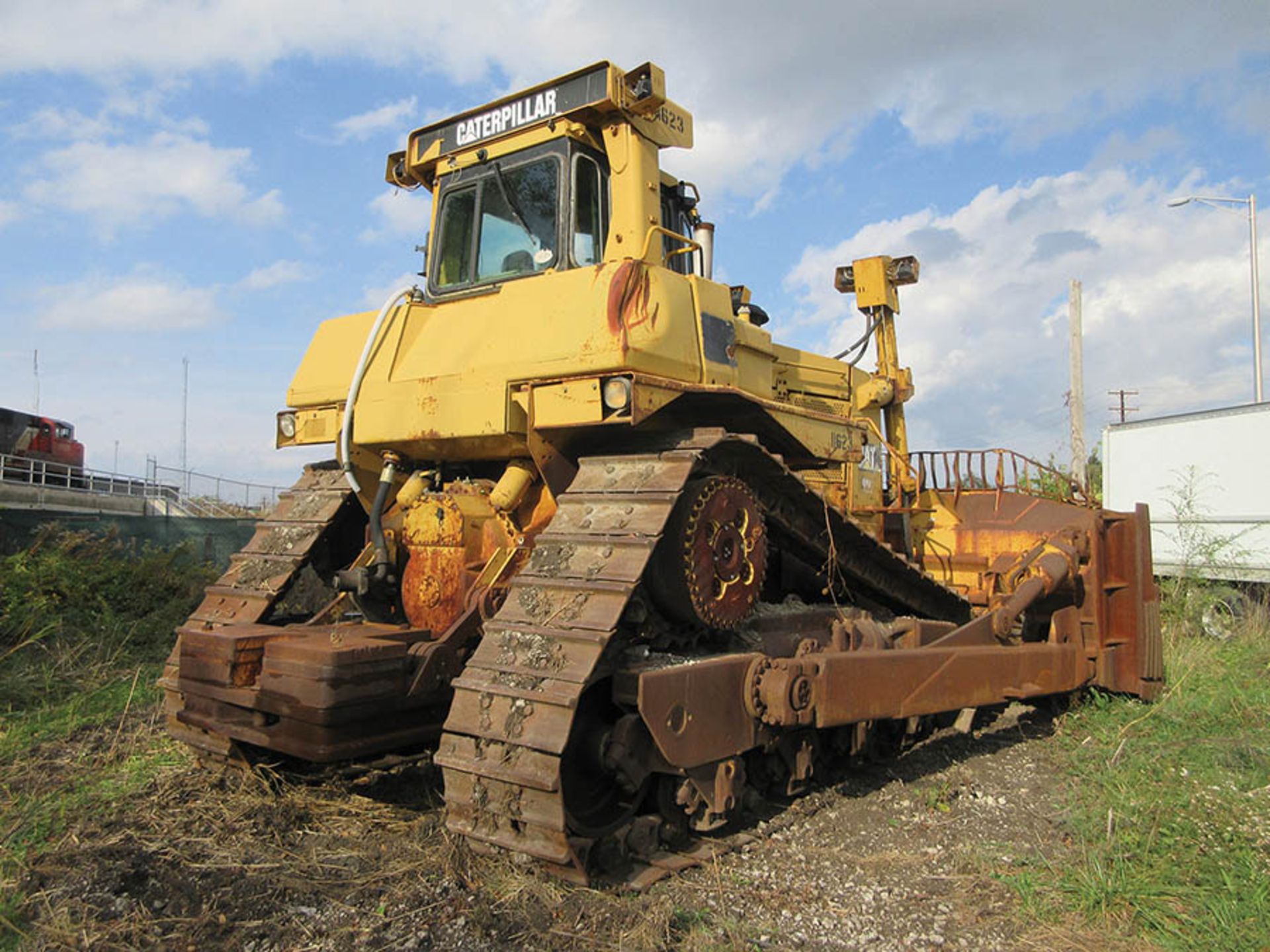 CATERPILLAR D10R DOZER, S/N 3KR01623, ENGINE: 3412, S/N 80M04188, TRANS: S/N ILY02037, 28'' - Image 7 of 35