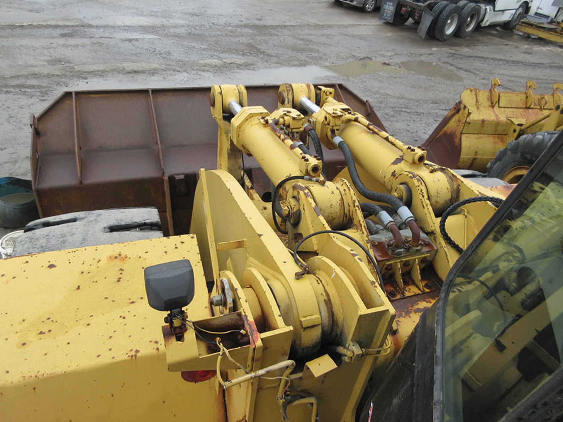 CATERPILLAR 980F SERIES II WHEEL LOADER, 29.5 - 25 TIRES, 132'' W. BUCKET, PIN# 8JN00784, 3406 - Image 15 of 19