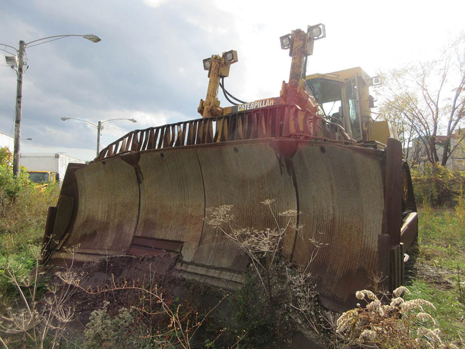 CATERPILLAR D10R DOZER, S/N 3KR01623, ENGINE: 3412, S/N 80M04188, TRANS: S/N ILY02037, 28'' - Image 4 of 35