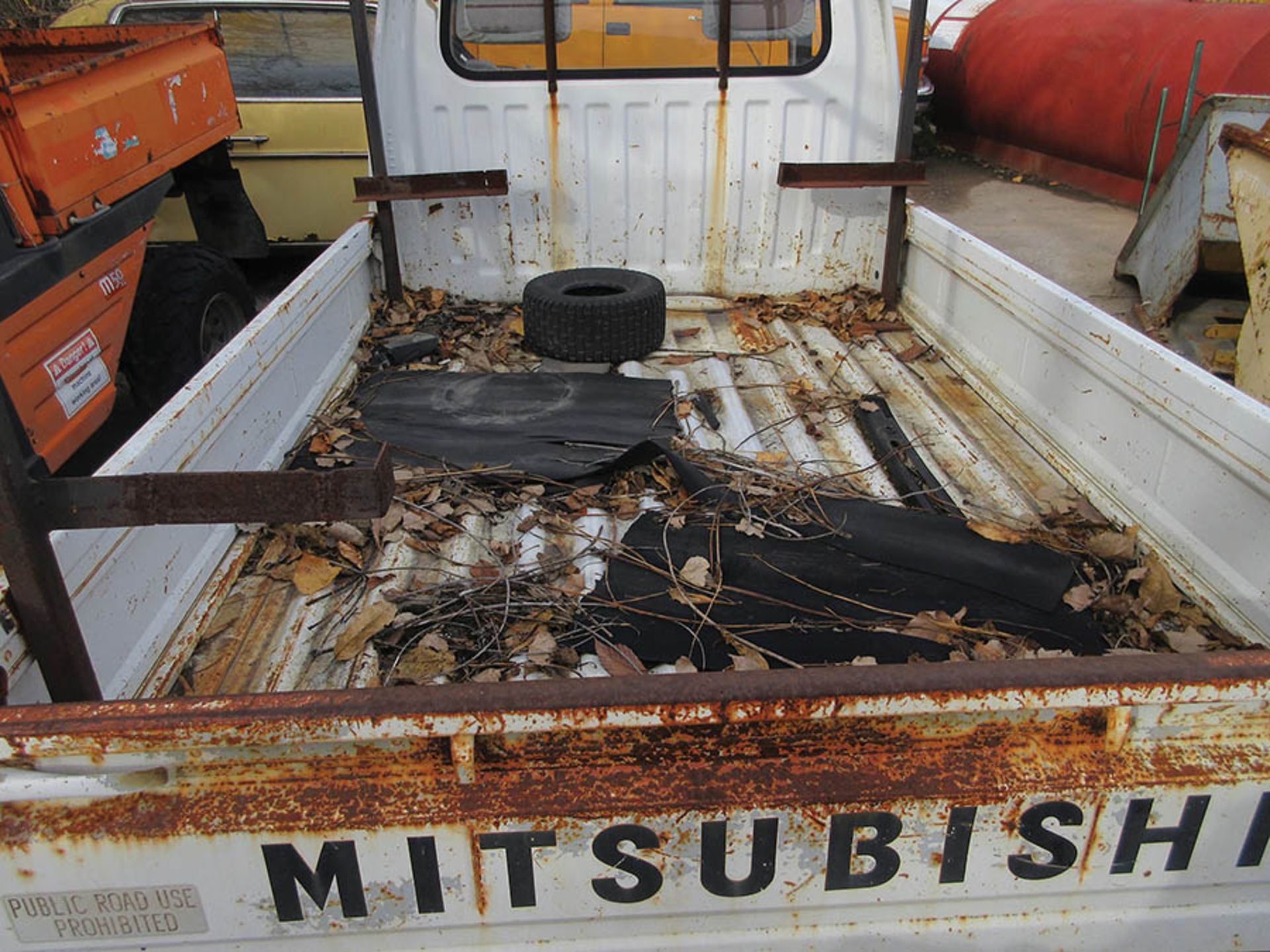 MITSUBISHI 2-SEAT FACTORY SERVICE VEHICLE, 6' BED - Image 5 of 6