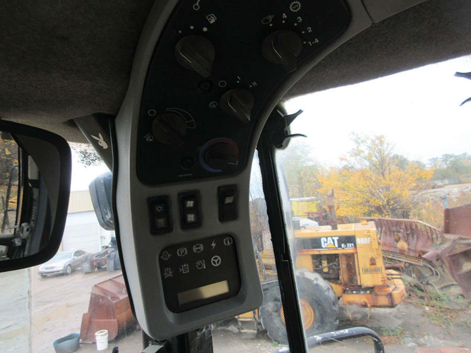 CATERPILLAR 980G SERIES II WHEEL LOADER, 29.5 - 25 TIRES, 134'' W. BUCKET, PIN# CAT0980G0AWH00860 - Image 26 of 27