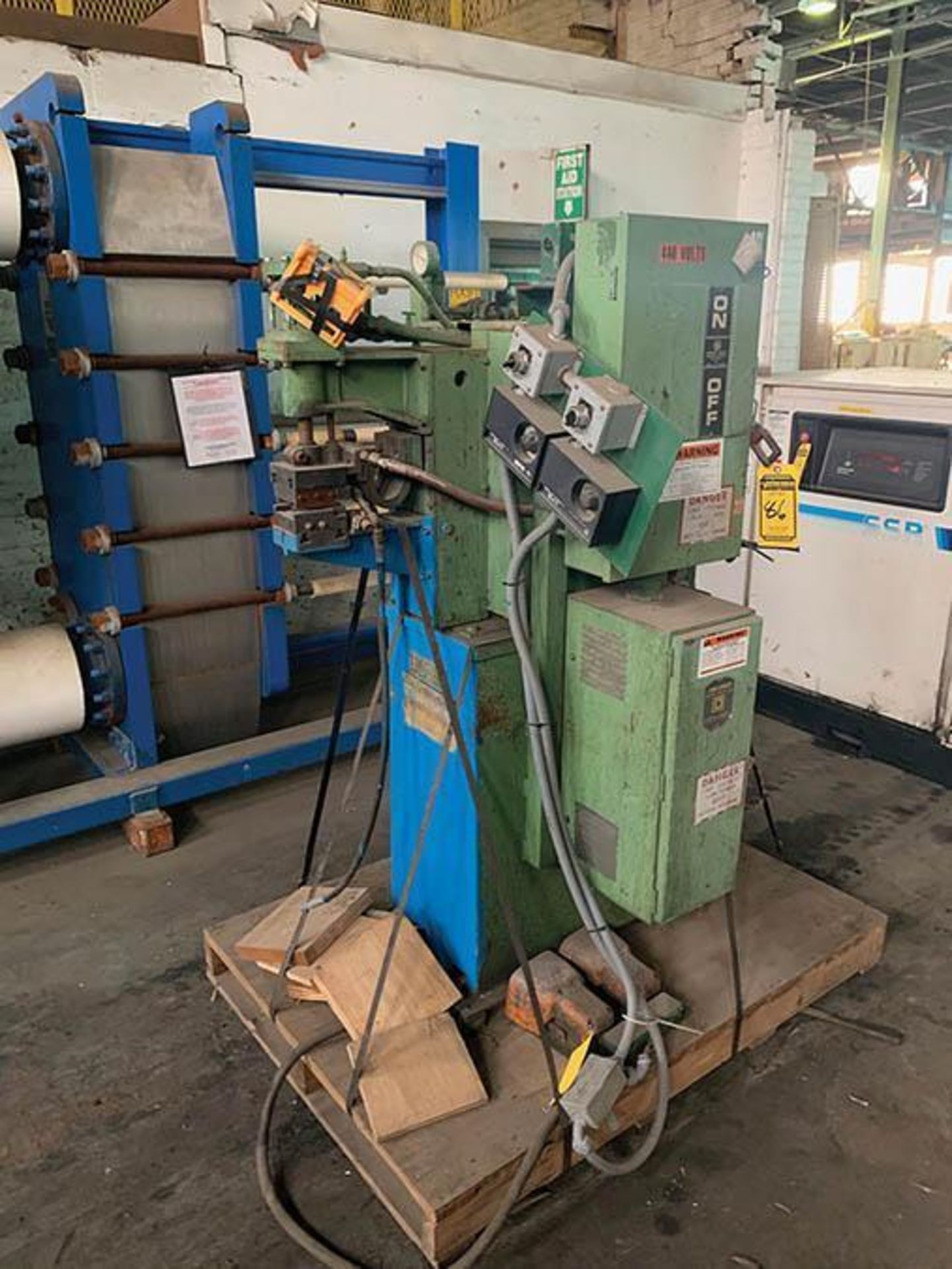 TAYLOR WINFIELD SPOT WELDER, MODEL EBA3-8-50AIROPER