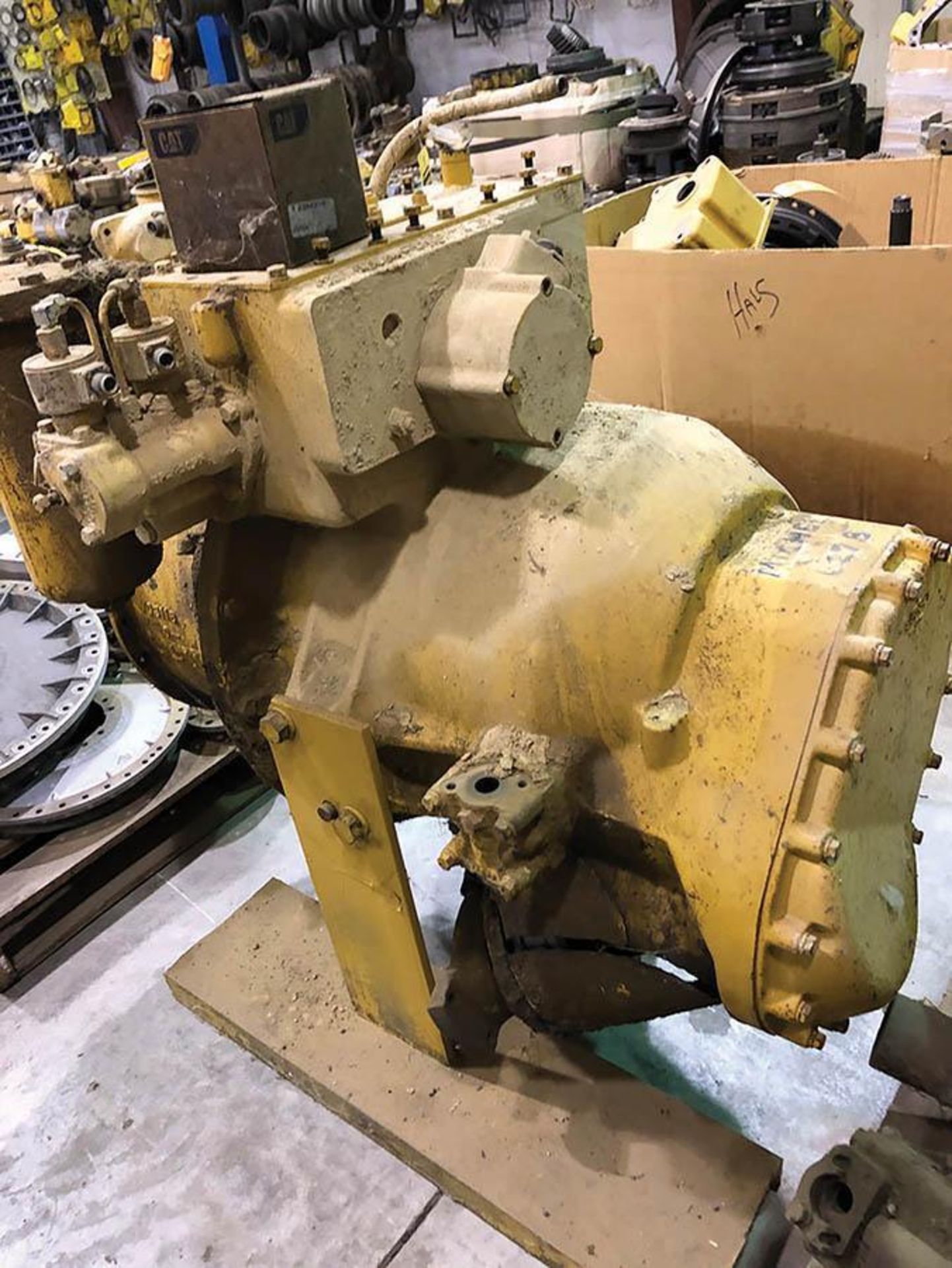 CATERPILLAR 627-B, 4 SPEED TRANSMISSION, COMPLETE - Image 2 of 2