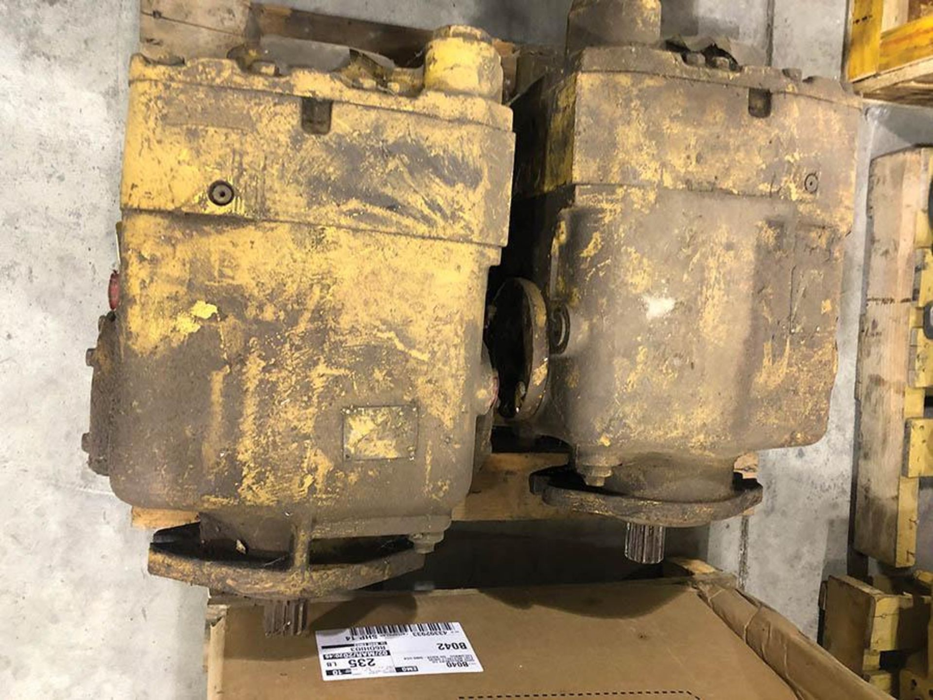 (2) CATERPILLAR 245 HYDRAULIC PISTON PUMPS