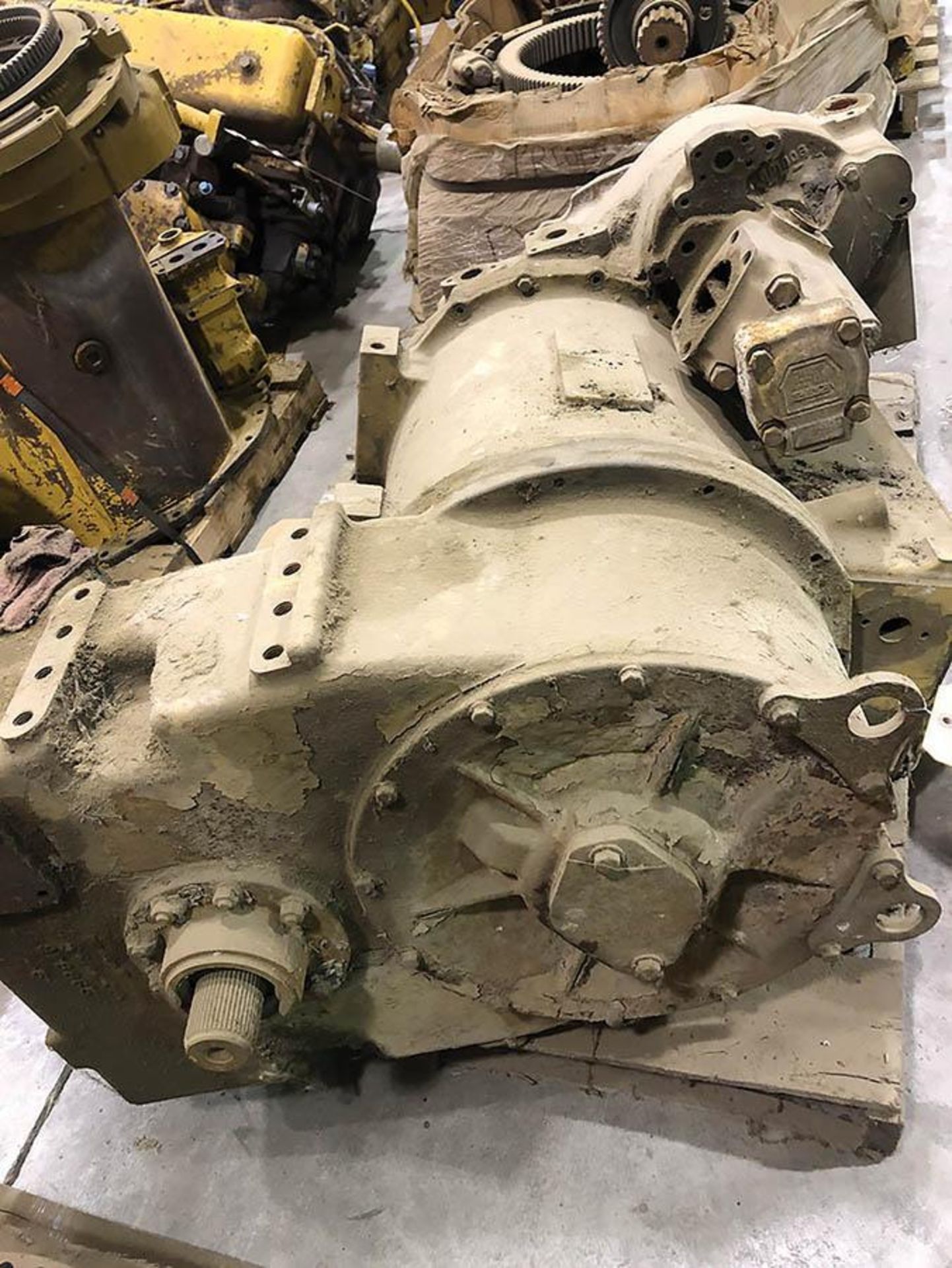 CATERPILLAR 980 TRANSMISSION, COMPLETE - Image 3 of 3