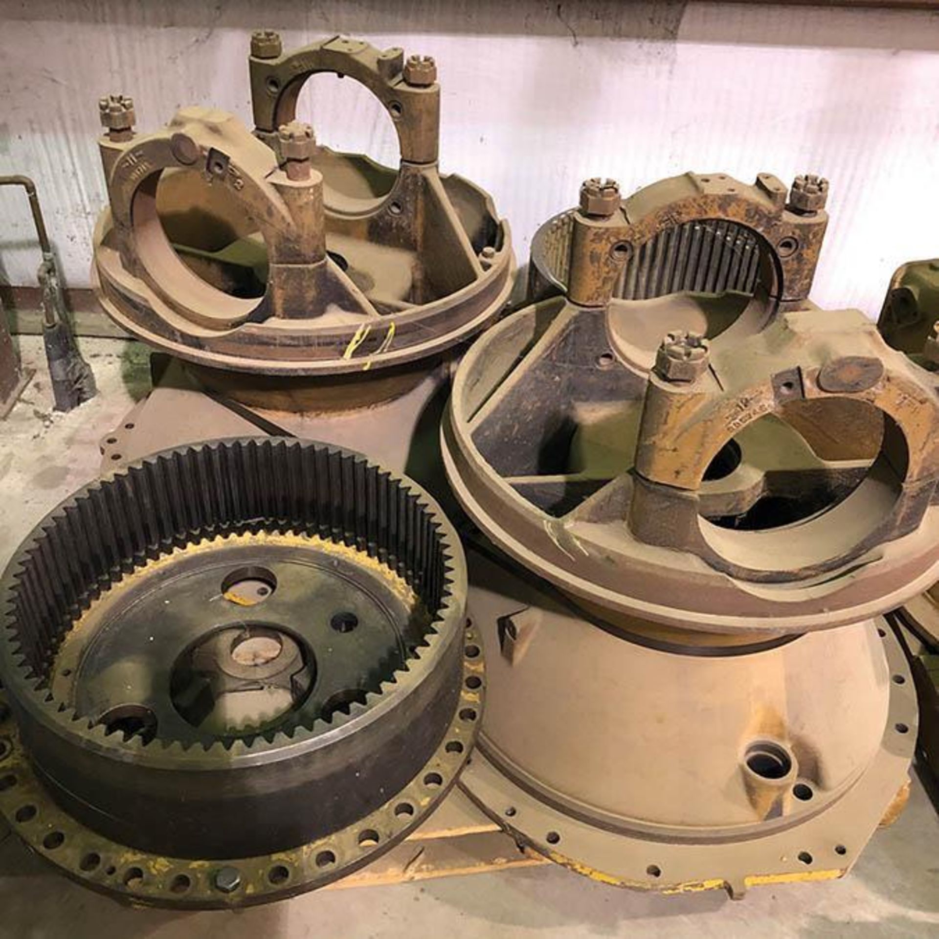 CATERPILLAR 631 DIFFERENTIAL AND FINAL DRIVE HOUSINGS