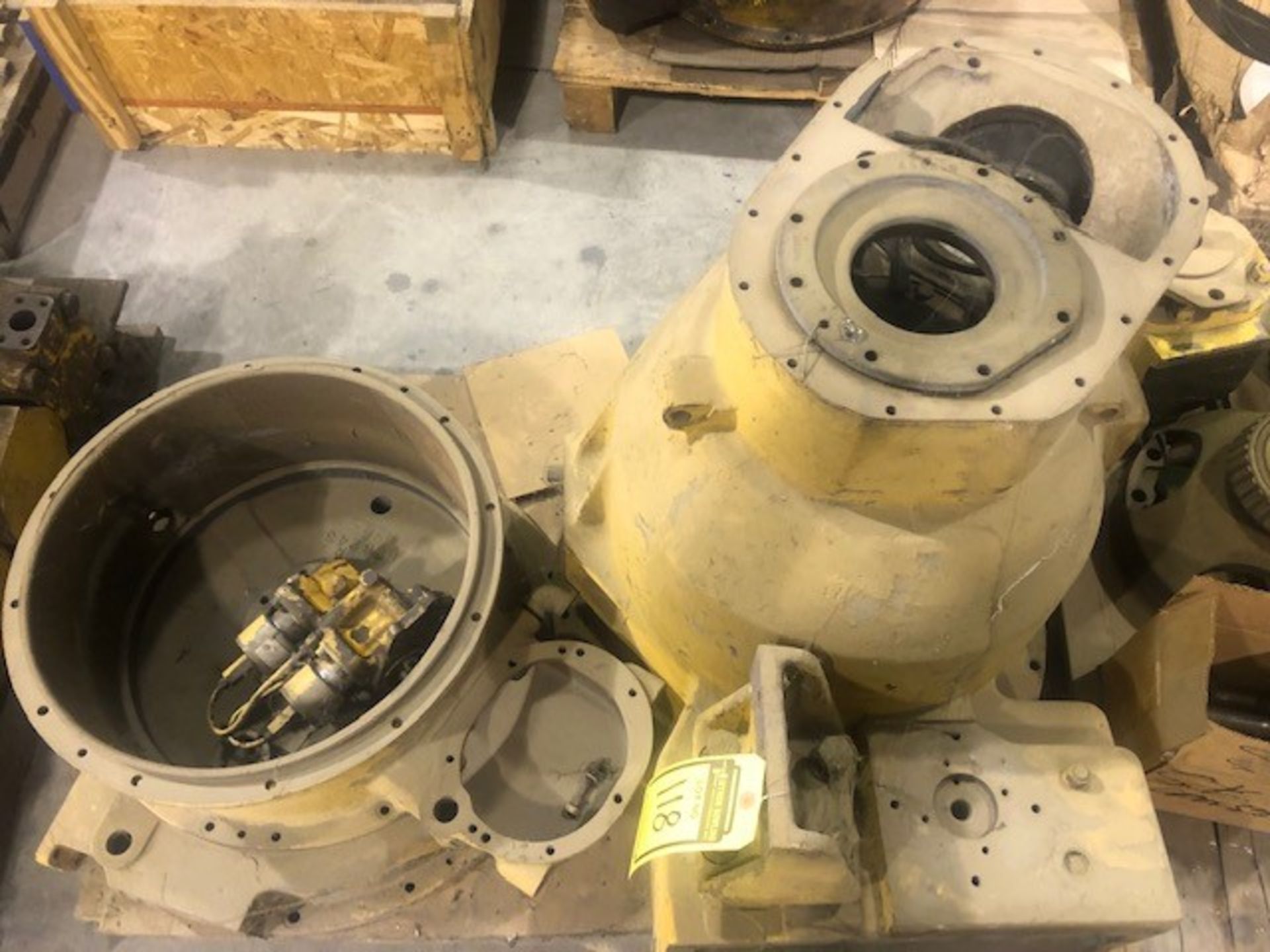 CATERPILLAR 627 TRANSMISSION AND CONVERTER CASES