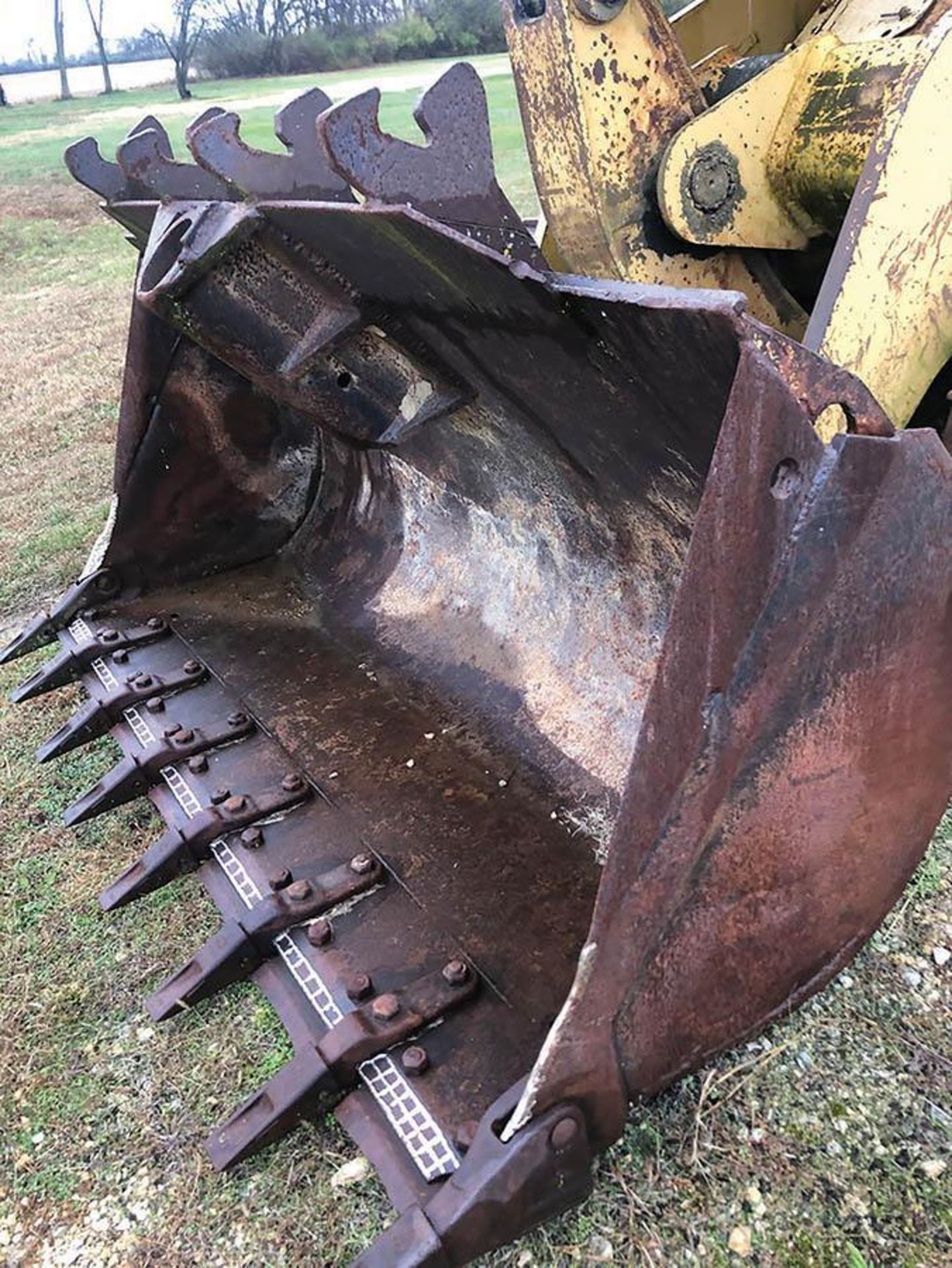 CATERPILLAR 953 TRACK LOADER ENGINE, RUNS, NO TRANSMISSION - Image 6 of 7