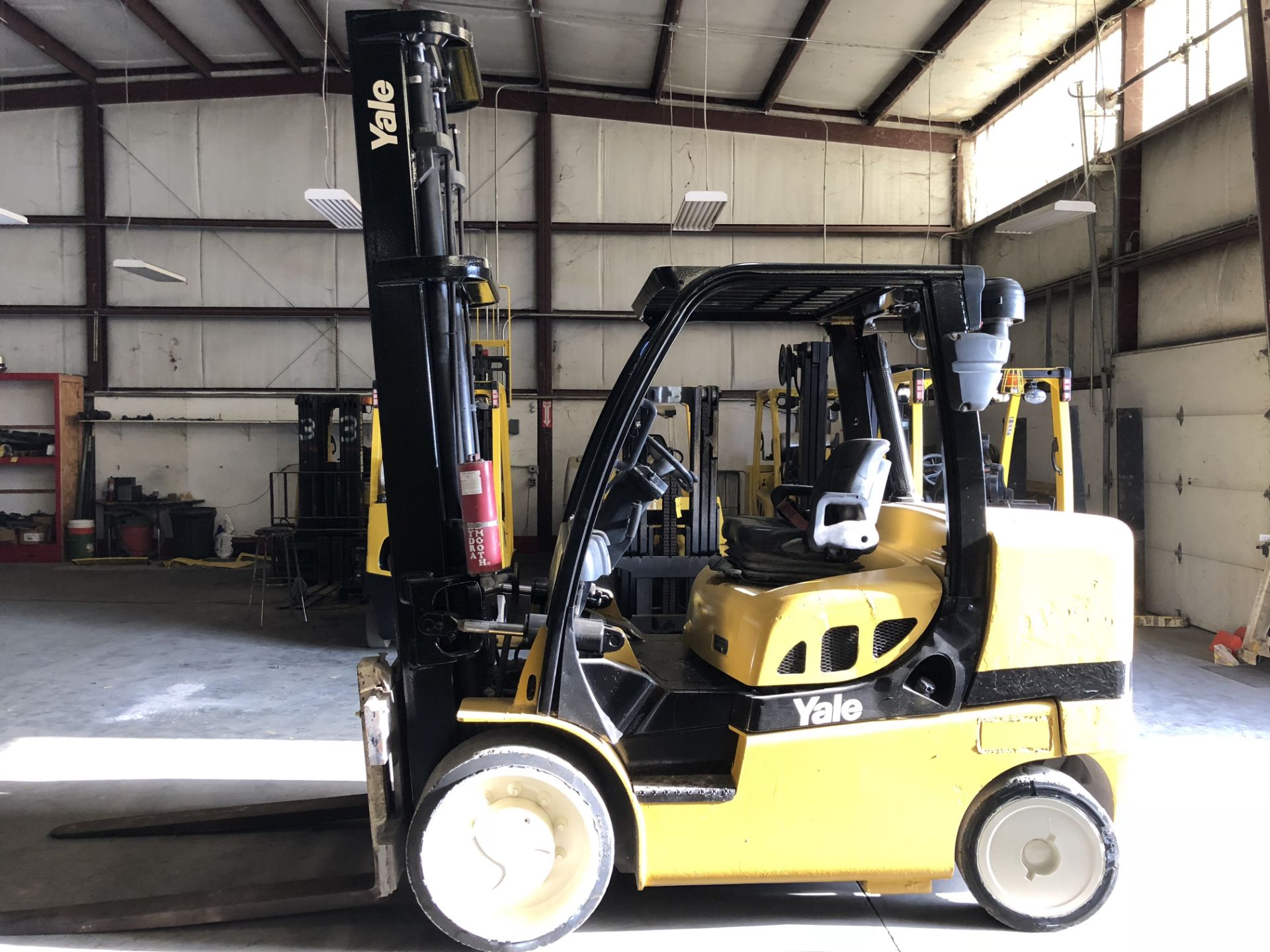 2014 YALE 15,500 LB. CAPACITY FORKLIFT, MODEL GDC155VX, S/N F879V01599M, DIESEL, 2-STAGE MAST, 7,441 - Image 2 of 5