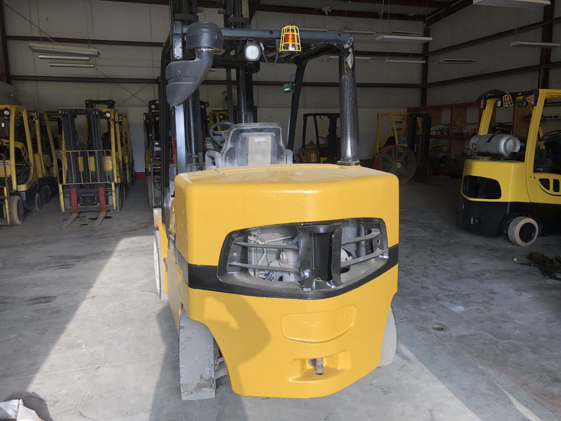 2014 YALE 15,500 LB. CAPACITY FORKLIFT, MODEL GDC155VX, S/N F879V01599M, DIESEL, 2-STAGE MAST, 7,441 - Image 3 of 5