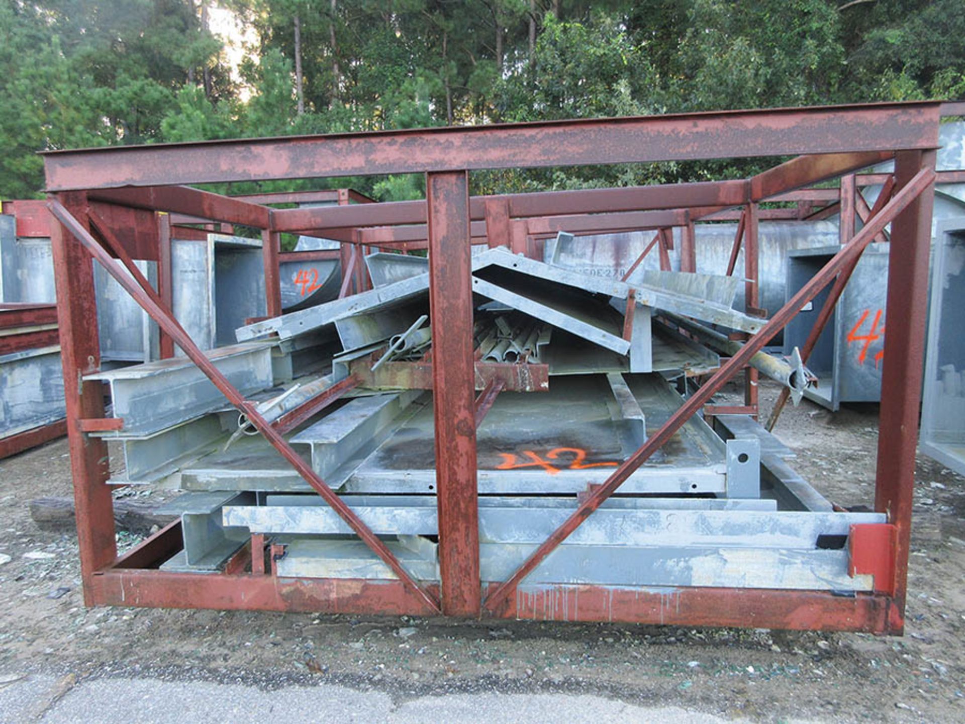 STRUCTURAL STEEL & DUCTING: LARGEST CRATE DIMENSION; 265'' X 133'' X 81'', LOCATION: GRID 4I - Image 6 of 10