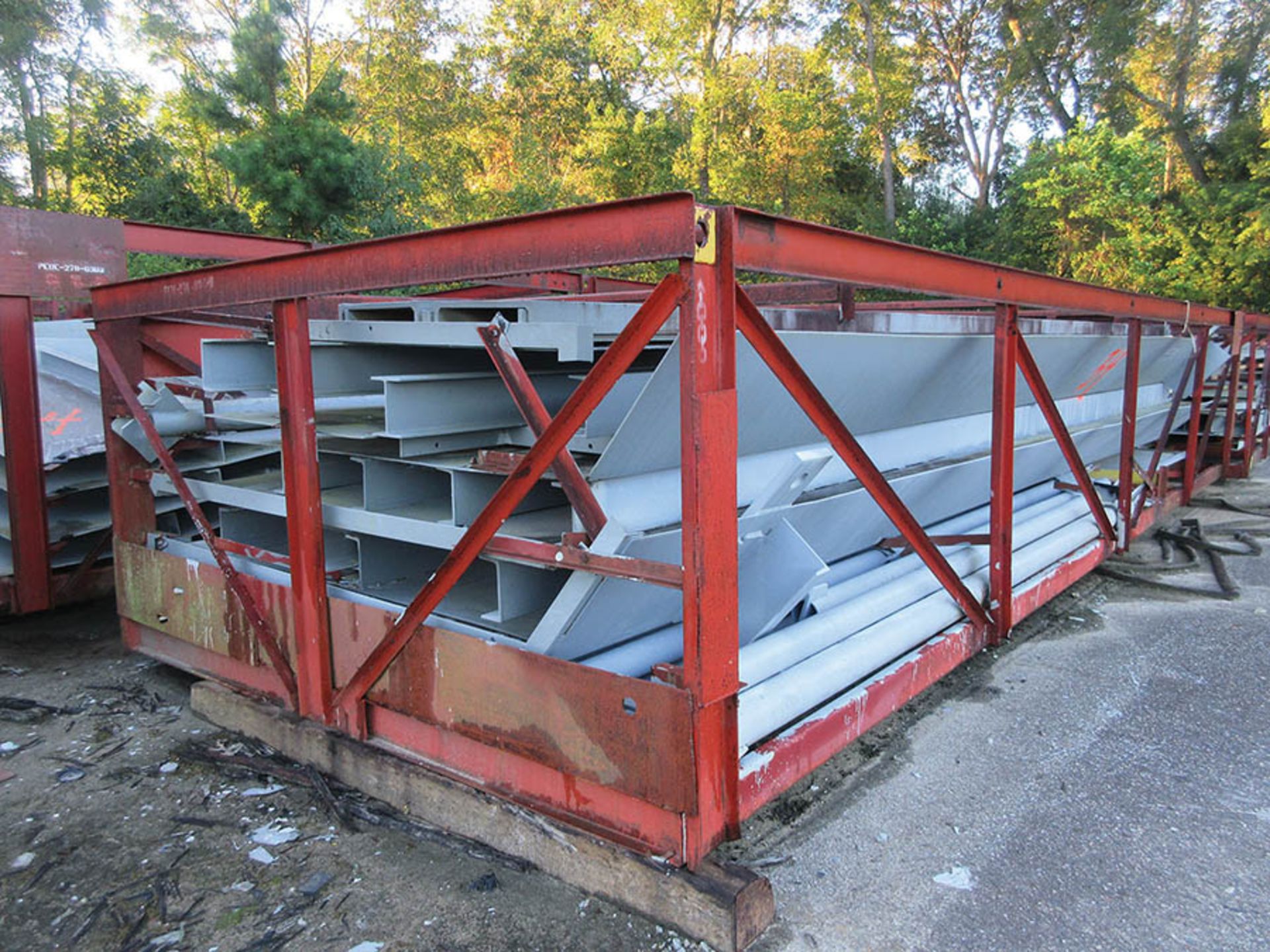 LOT OF STRUCTURAL STEEL & DUCTING: ASSORTED PIECES, CRATES UP TO 503'' X 126'' X 68'', LOCATION: - Image 5 of 6