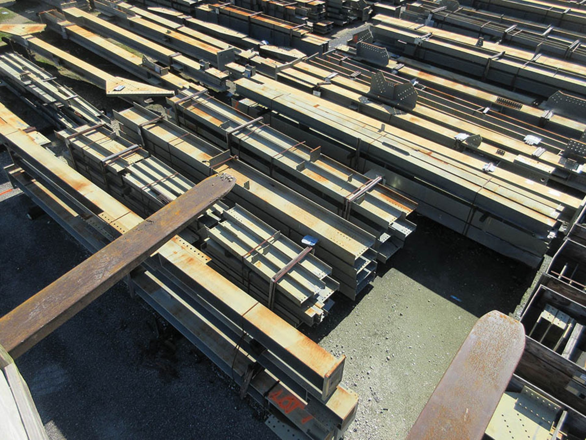 LARGE LOT OF STRUCTURAL STEEL: BEAMS, COLUMNS, HANDRAIL, PLATE, STAIRS, BEAMS UP TO 570'' X 39'' X - Image 4 of 21