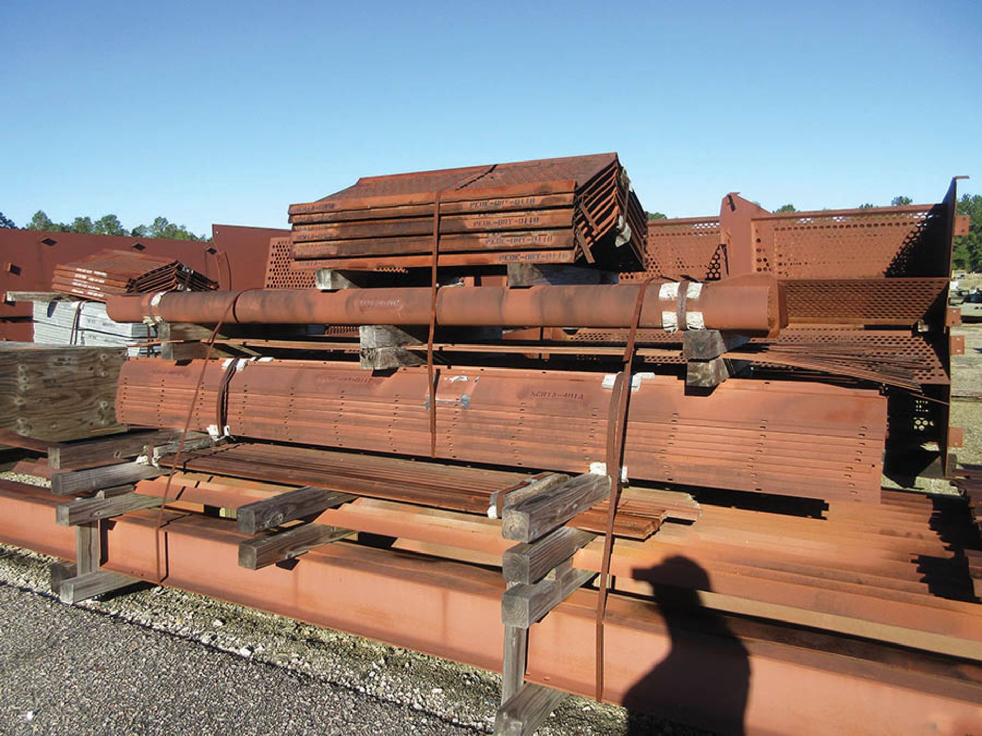 LARGE LOT OF STRUCTURAL STEEL; SOME INDIVIDUAL PIECE EXAMPLE WEIGHTS, 16,500 LB., 9,000 LB., 15, - Image 8 of 18