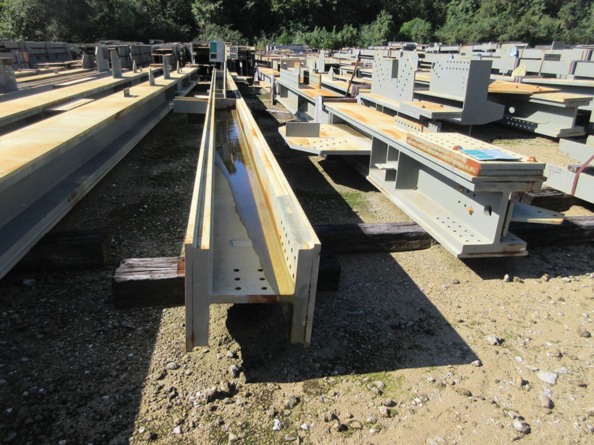 LARGE LOT OF STRUCTURAL STEEL: BEAMS, COLUMNS, BRACES: BEAMS UP TO 654'' X 22'' X 20'' X 5'', - Image 13 of 18