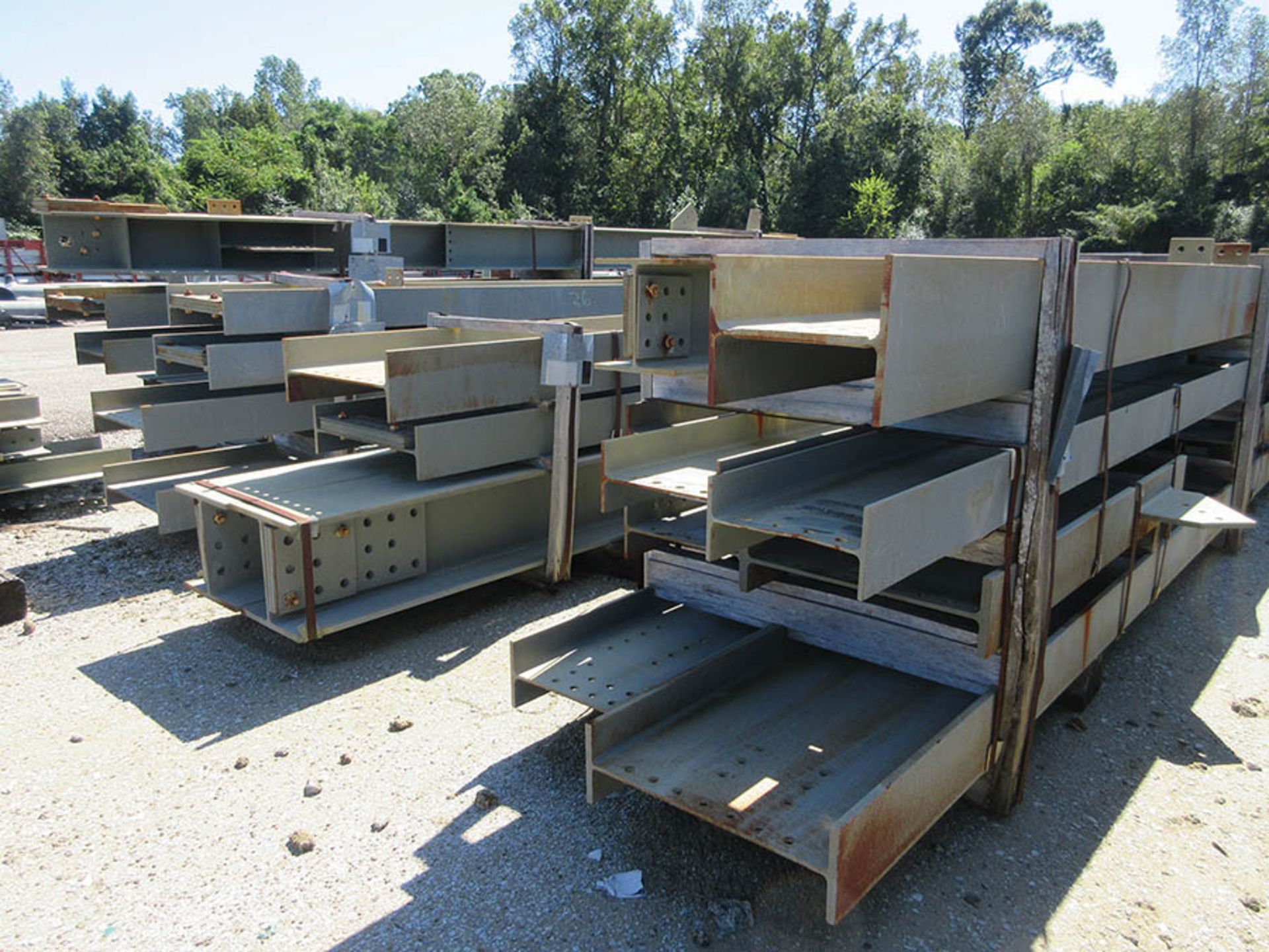 LARGE LOT OF STRUCTURAL STEEL: BEAMS, BEAMS UP TO 403'' X 21'' X 20'' X 4 1/2'', LOCATION: GRID 3CA - Image 14 of 28