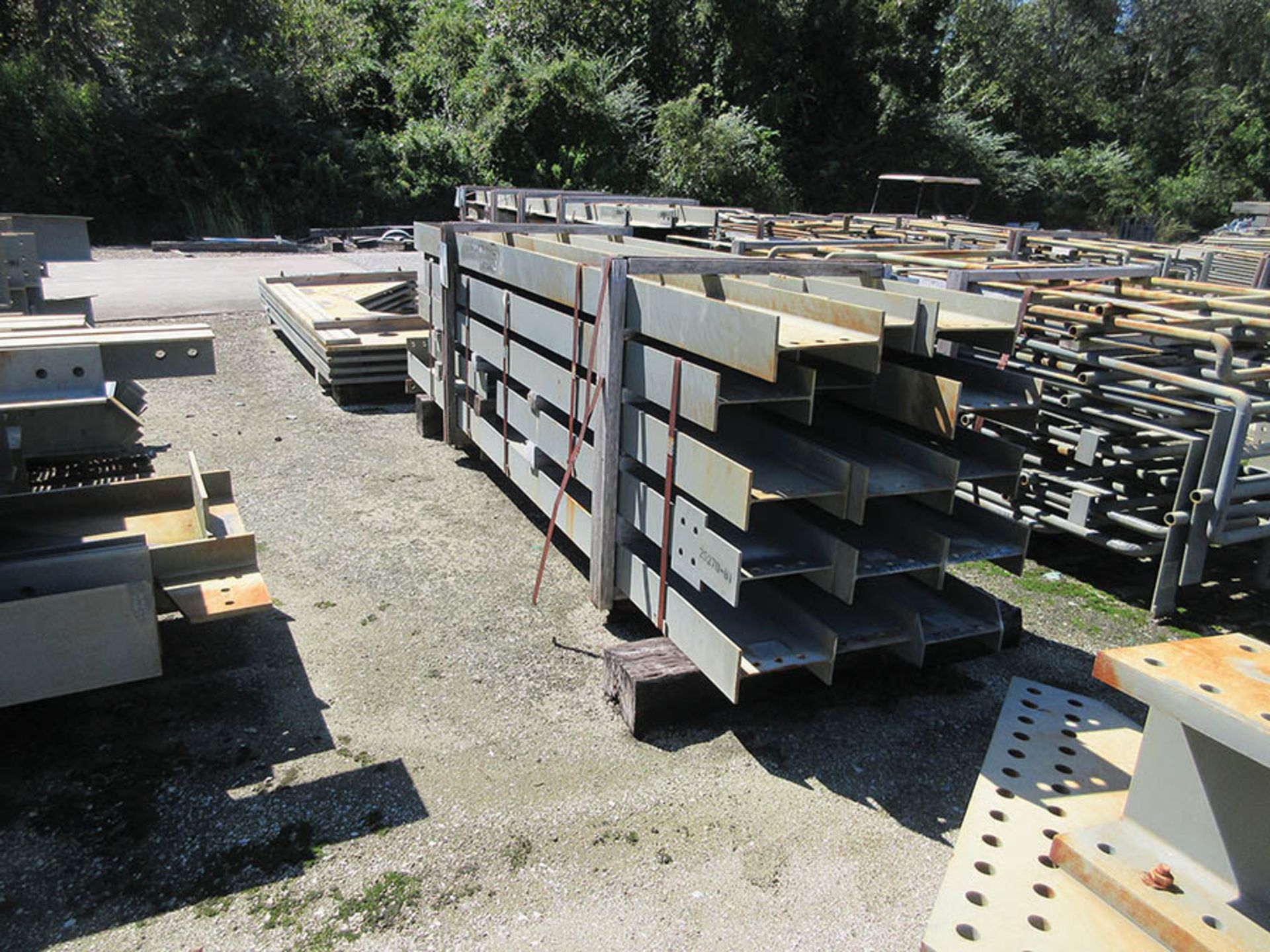 LARGE LOT OF STRUCTURAL STEEL: BEAMS, HANDRAIL, PLATE, STAIRS, BEAMS UP TO 600'' X 19'' X 17'' X - Image 17 of 28