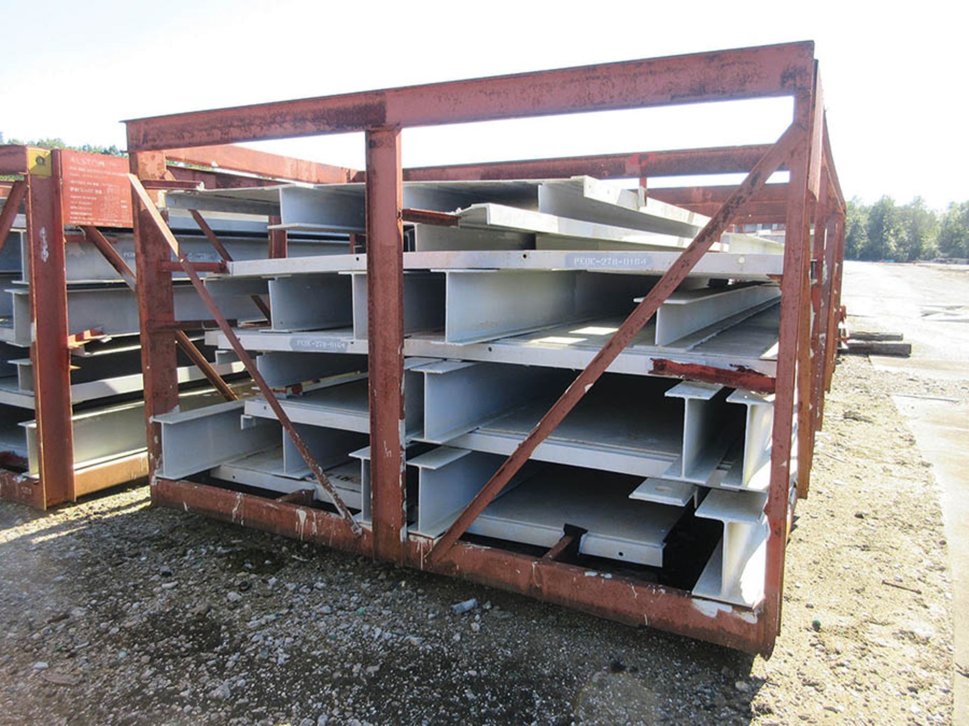 LOT OF STRUCTURAL STEEL: ASSORTED PIECES, BEAMS, DUCTING, BEAMS UP TO 336'' X 41'' X 16'' X 2 1/4'', - Image 5 of 12