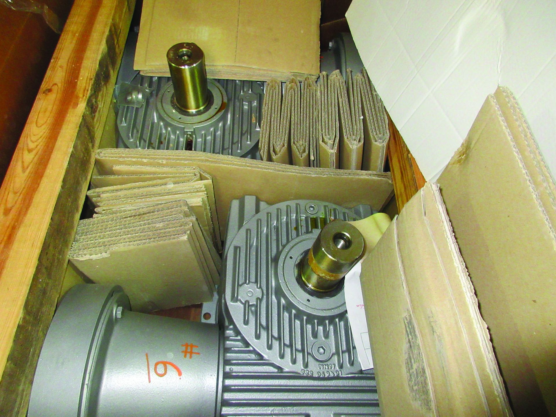 (6) SIEMENS DRIVE UNITS, JAMESBURY 4'' BALL VALVE STD. PORT, JAMESBURY 1 1/4'' VALVES, ADAPTER CABLE - Image 4 of 7