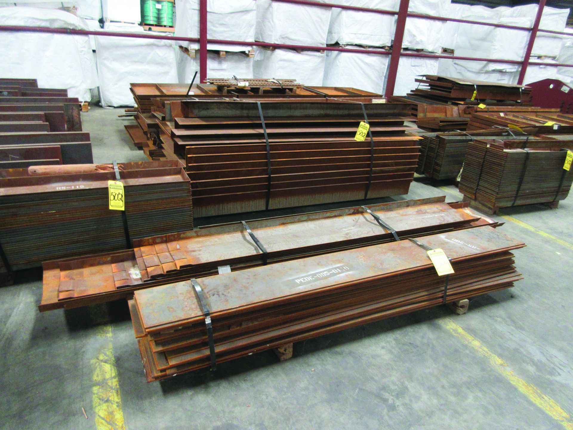 LARGE LOT OF STRUCTURAL STEEL: I-BEAMS UP TO 189'' X 16'' X 16'' X 1 3/4'', PLATE, COVERS, GRID C6 - Image 5 of 13