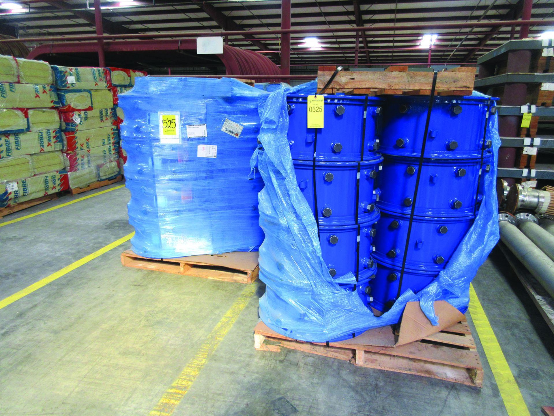 FIBREX INSULATION 4'' X 24'' X 48'' (4) PALLETS, COUPLING GUARDS, (72) 24'' STEEL LOCK COUPLINGS, - Image 3 of 5