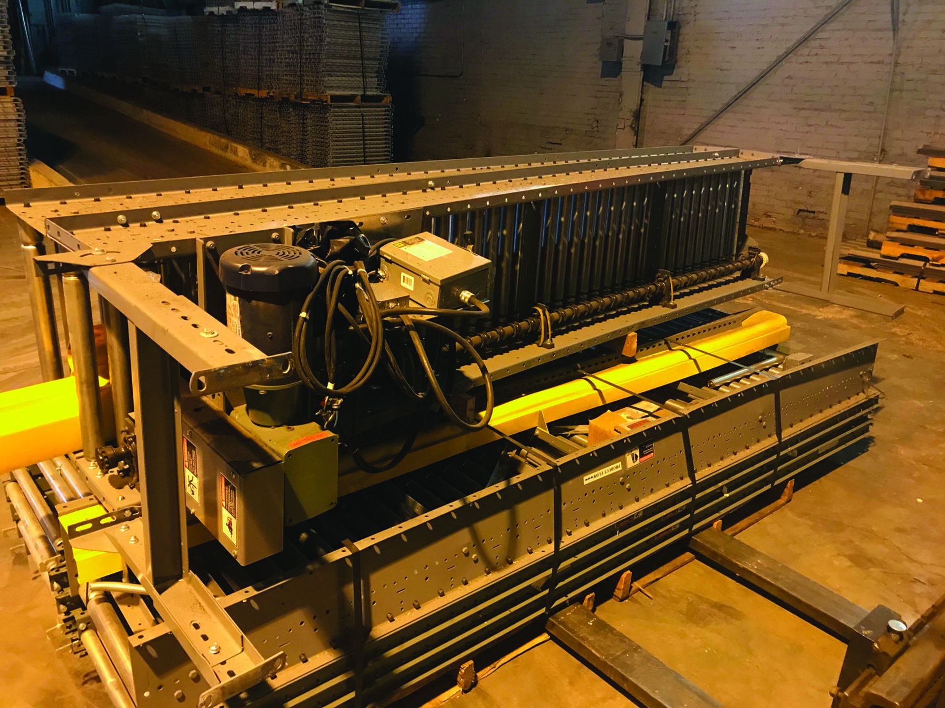 STEEL ROLLER CONVEYOR - 110' LINEAR FEET OF GRAVITY CONVEYOR, 10' LINEAR FEET OF POWERED ROLLER - Image 4 of 4