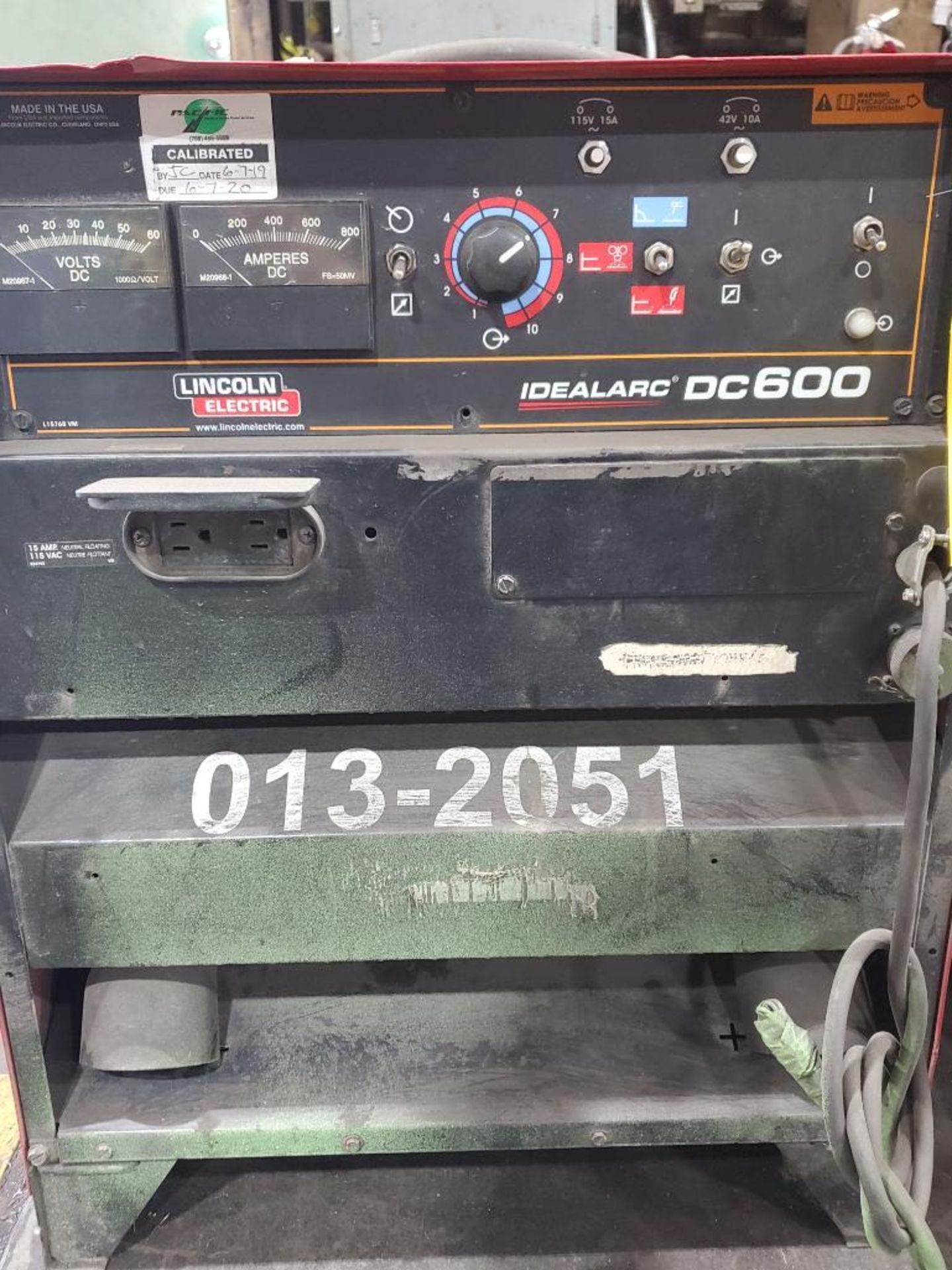 LINCOLN ELECTRIC IDEALARC DC-600 WELDER 230-460V WITH LN-10 WIRE FEED SN.U1121002540 115V - Image 4 of 7