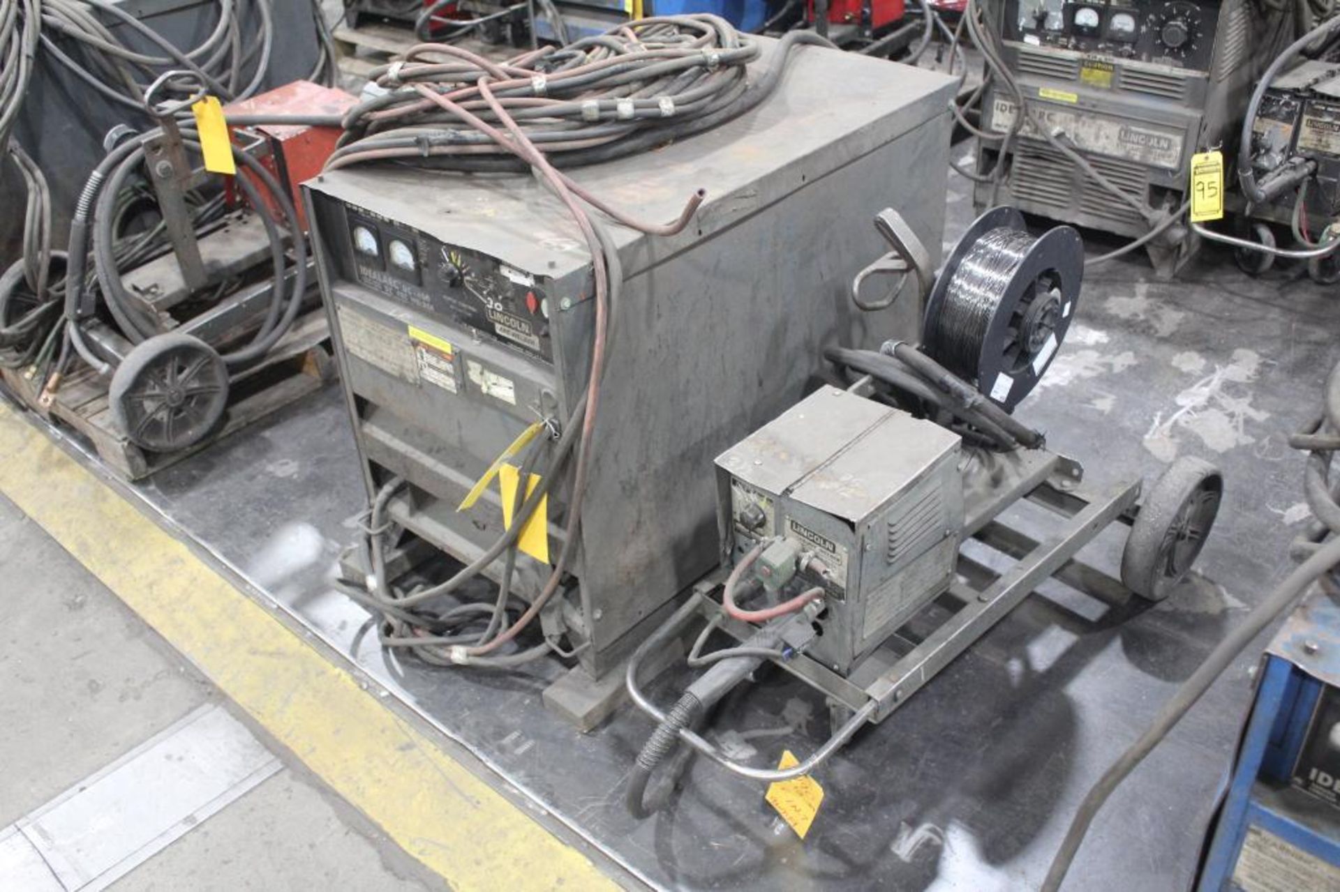 LINCOLN ELECTRIC IDEALARC DC-600 WELDER SN.AC684486 230-460V WITH LN-7 WIRE FEED SN.98949 115V