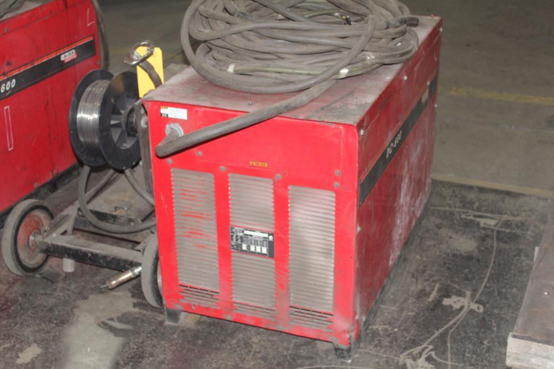 LINCOLN ELECTRIC IDEALARC DC-600 WELDER SN.U1090204071 230-460V WITH LN-8 WIRE FEED 115V - Image 3 of 8