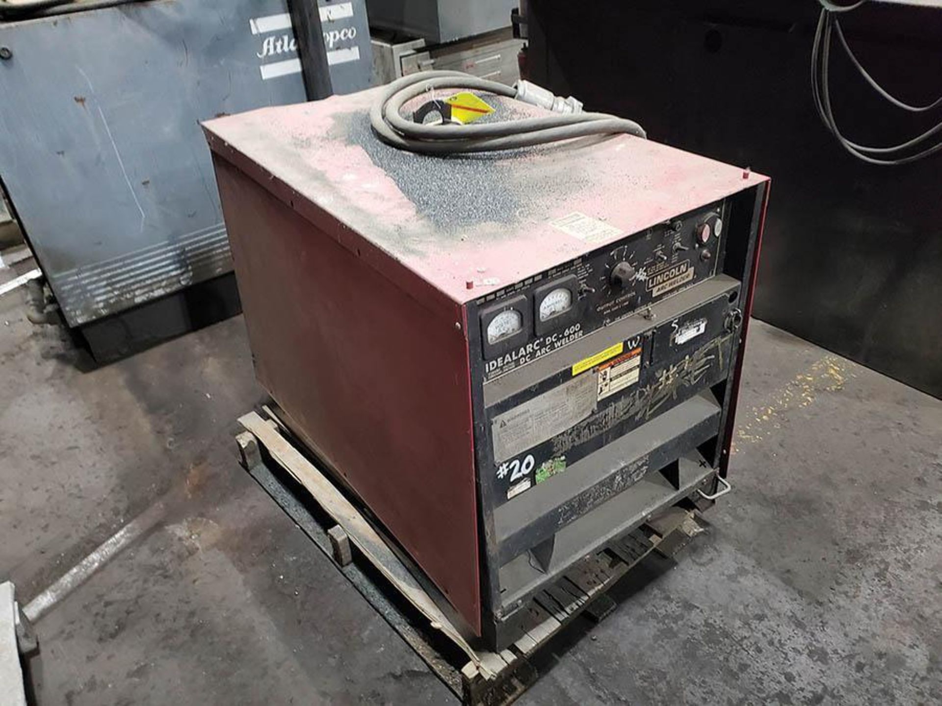 LINCOLN IDEALARC 600 WELDING POWER SUPPLY