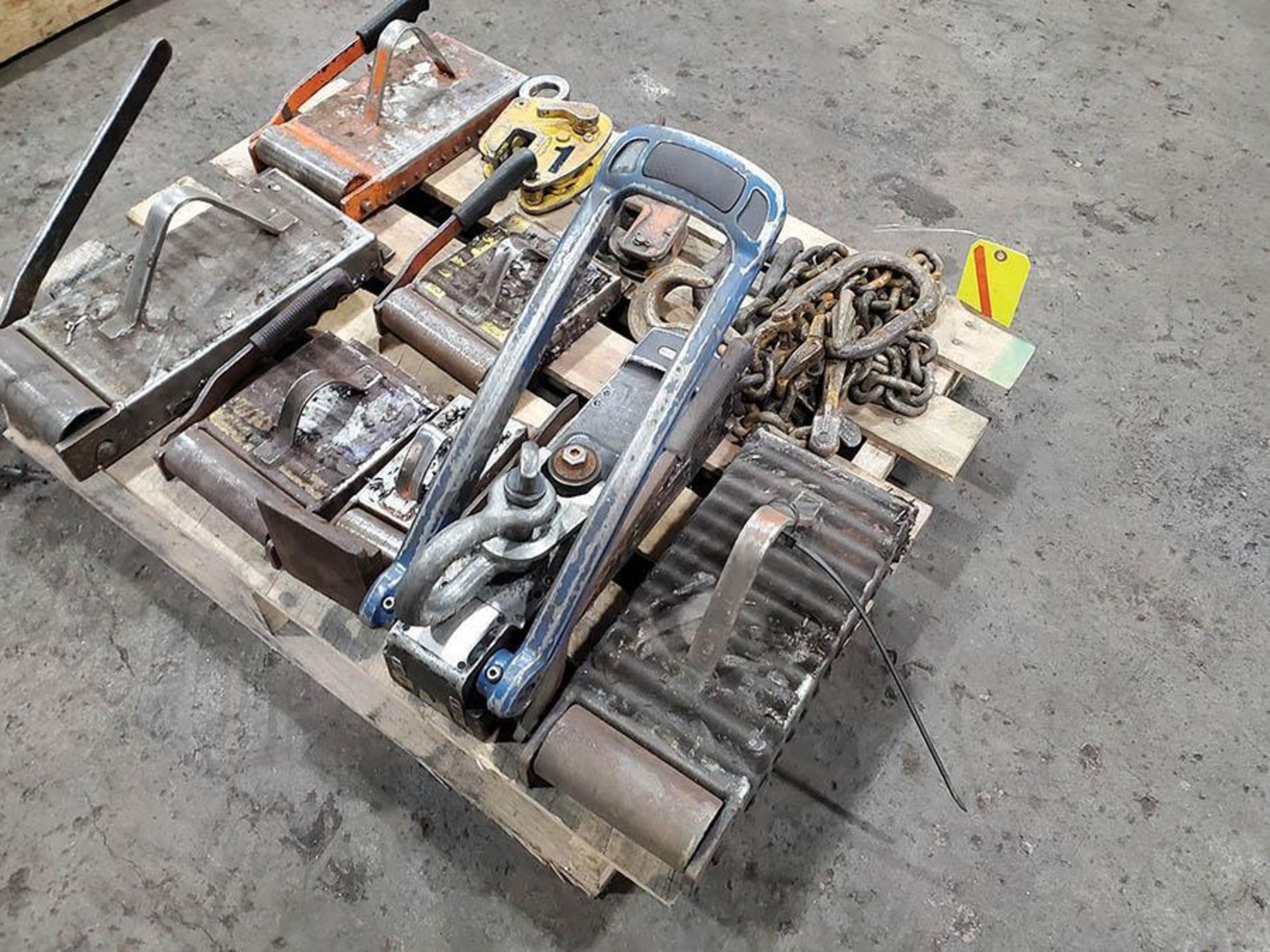 PALLET OF LIFTING AND RIGGING GEAR - Image 2 of 3