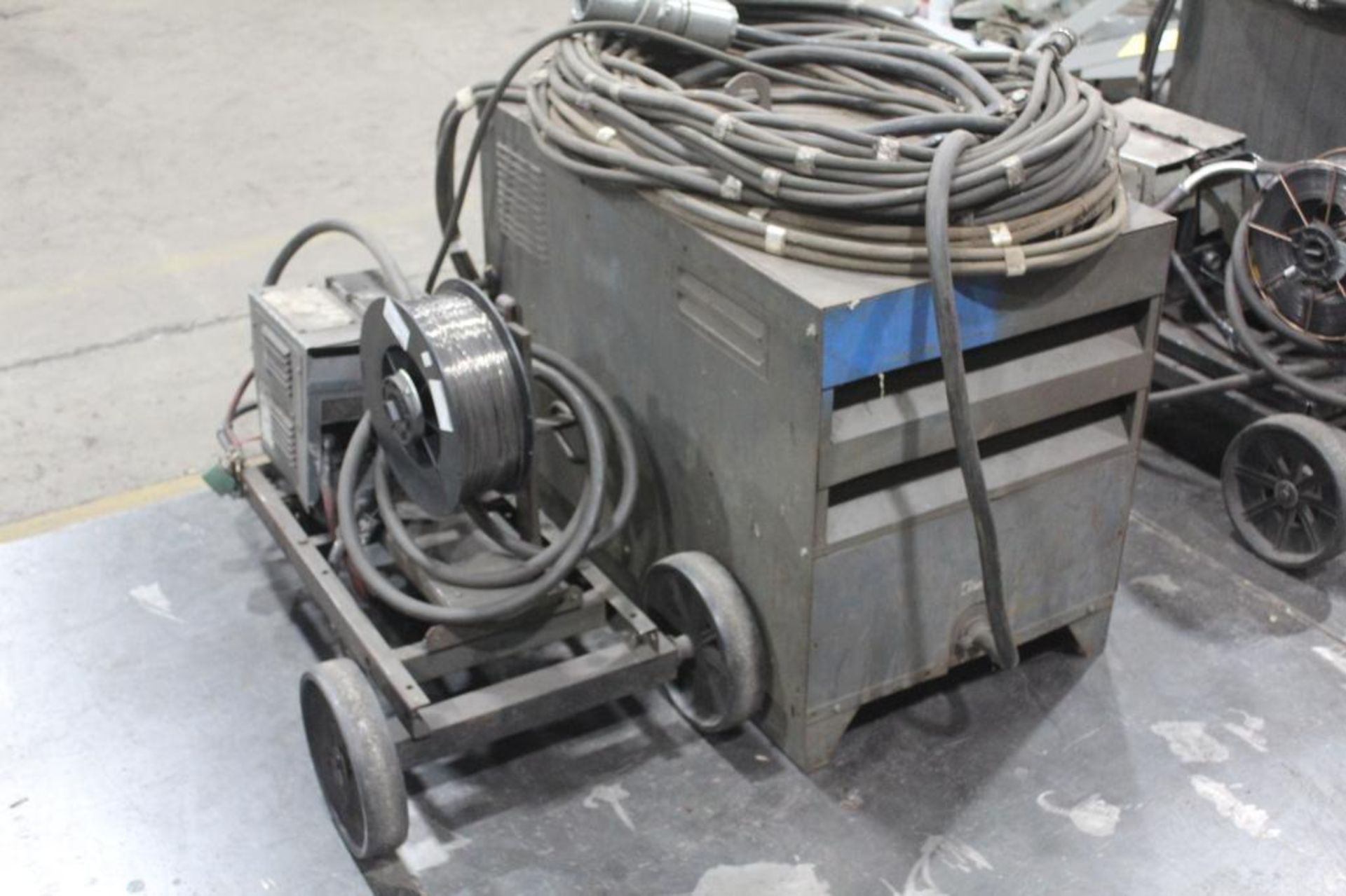 LINCOLN ELECTRIC IDEALARC DC-600 WELDER SN.AC292177 230-460V WITH LN-8 WIRE FEED SN.184815 115V - Image 2 of 10